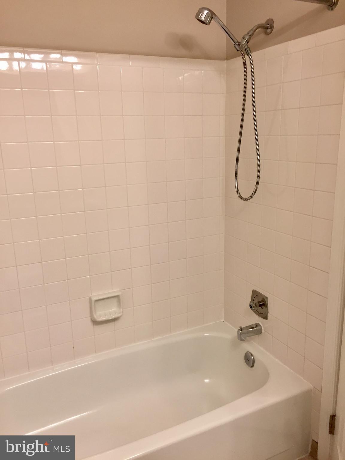 WOODSTREAM - Residential Lease