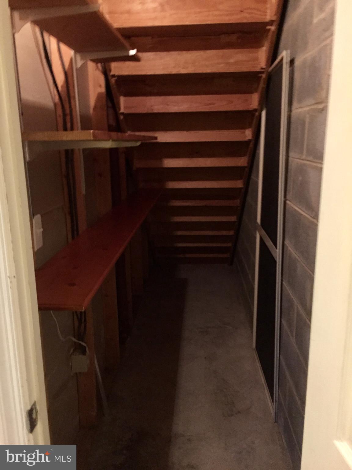 WOODSTREAM - Residential Lease