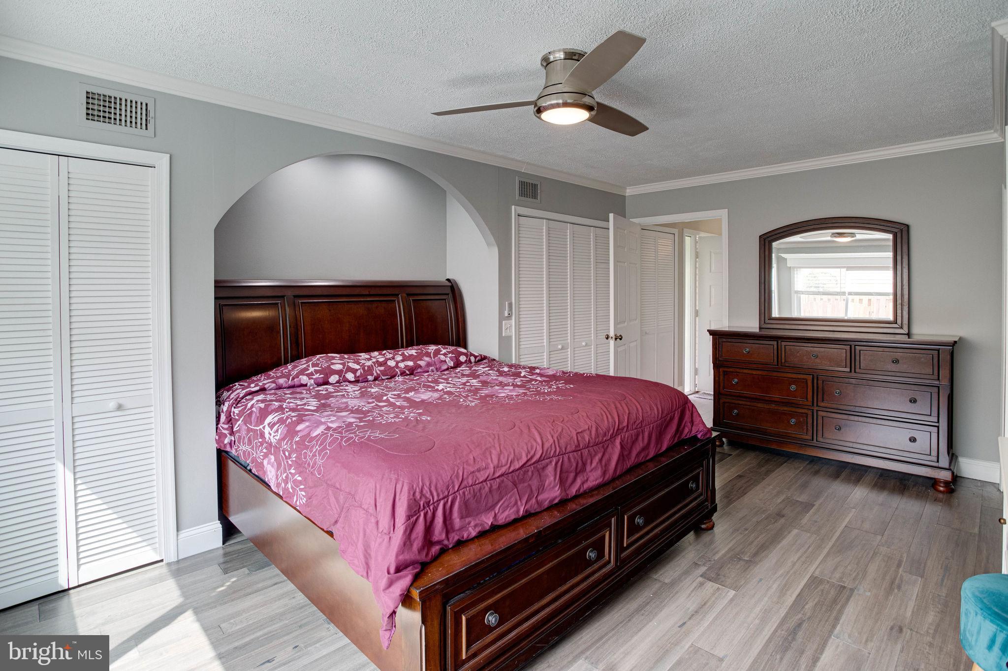 SUGARLAND RUN - Residential