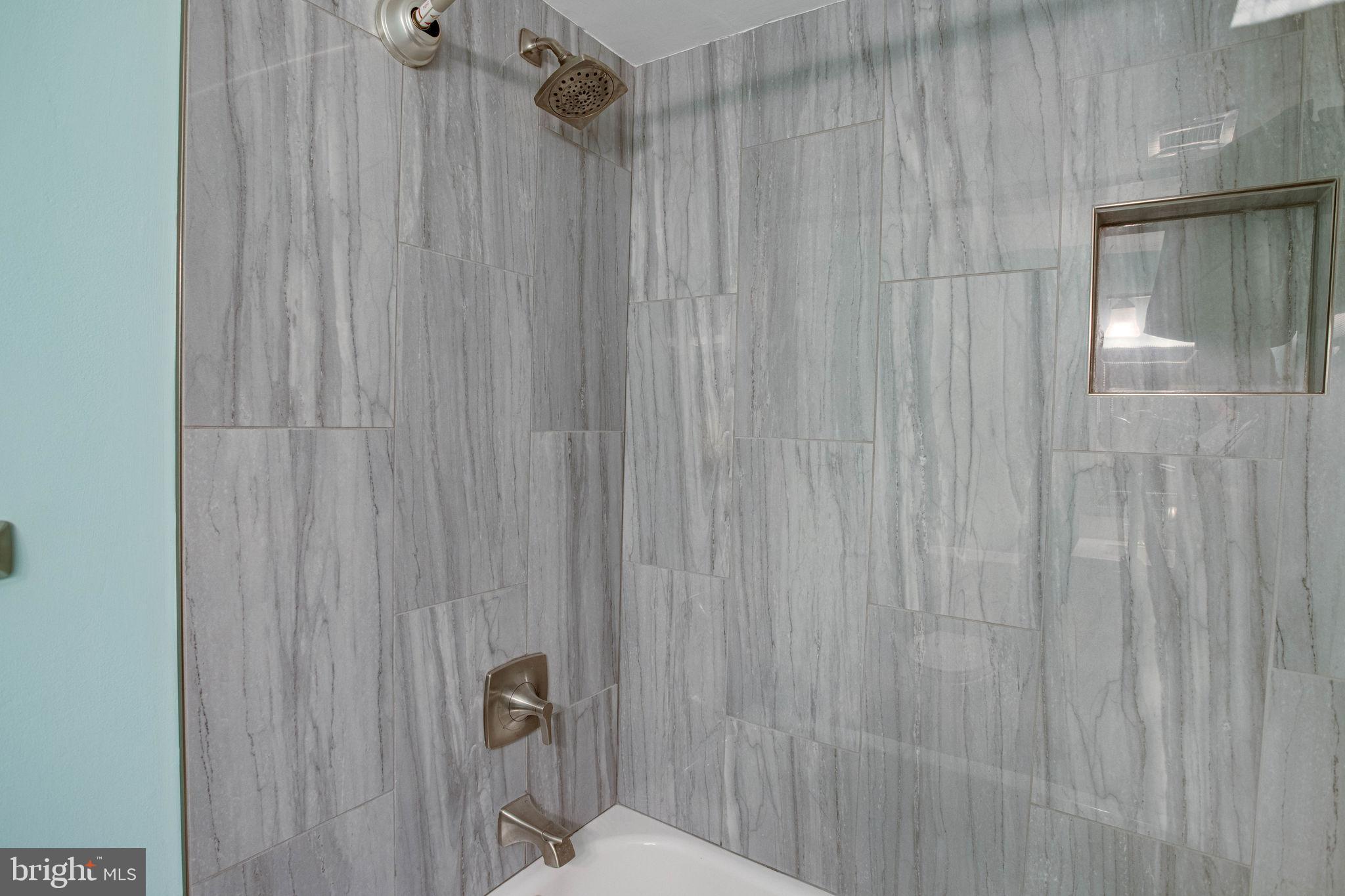 SUGARLAND RUN - Residential