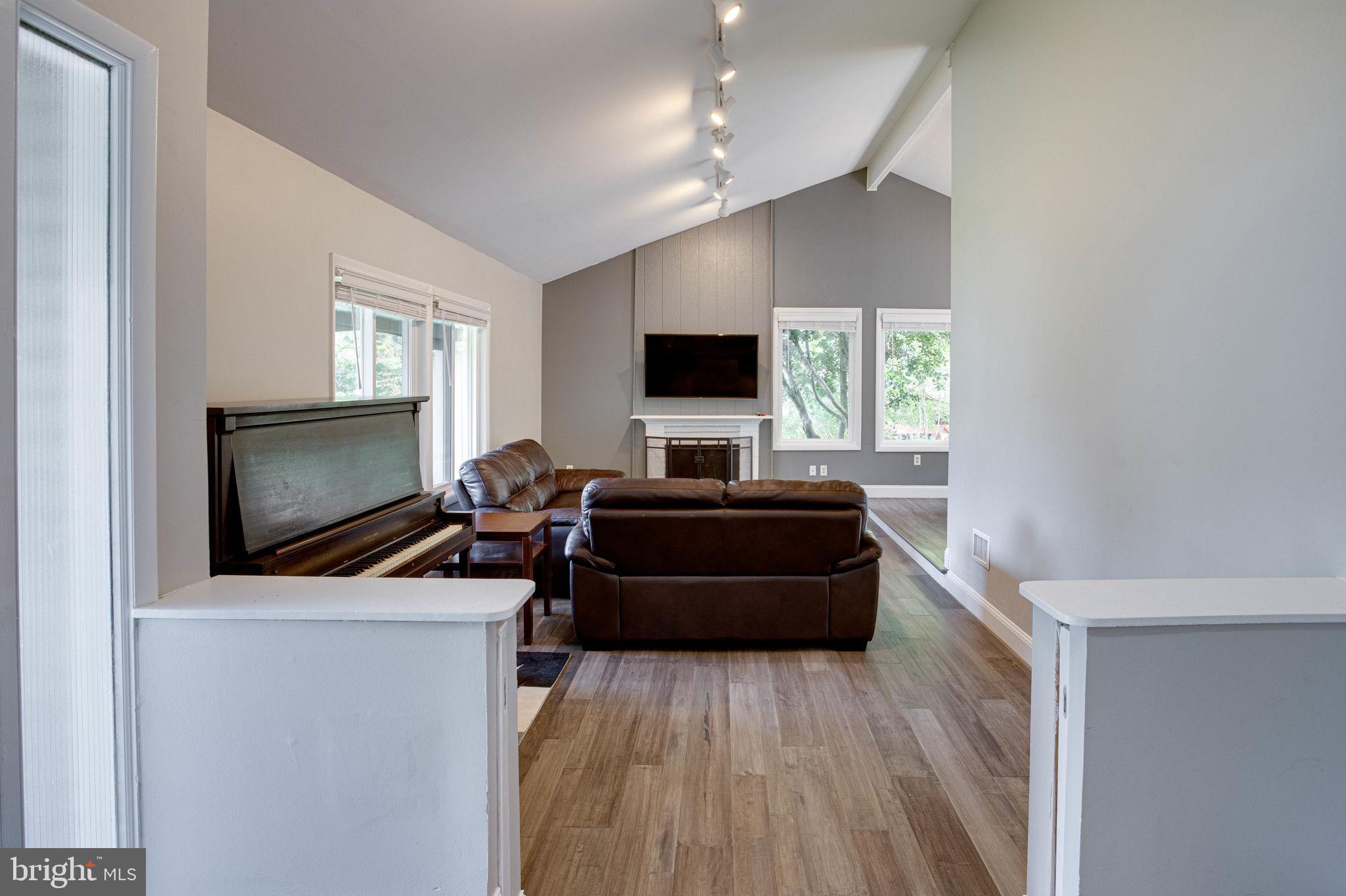 SUGARLAND RUN - Residential