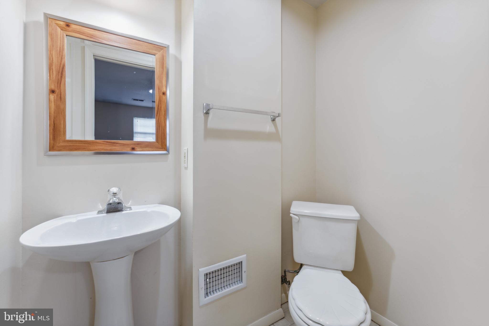 TUDOR OAKS - Residential Lease