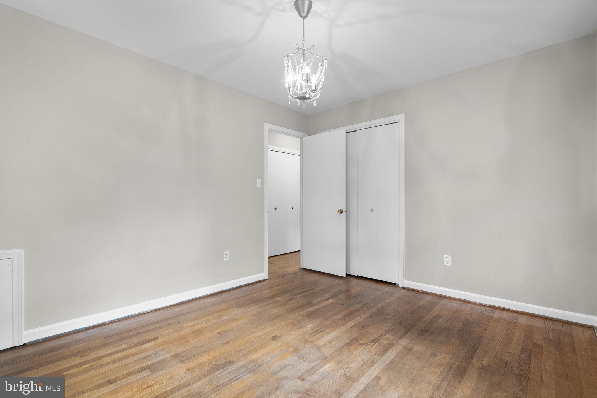 POTOMAC WOODS - Residential