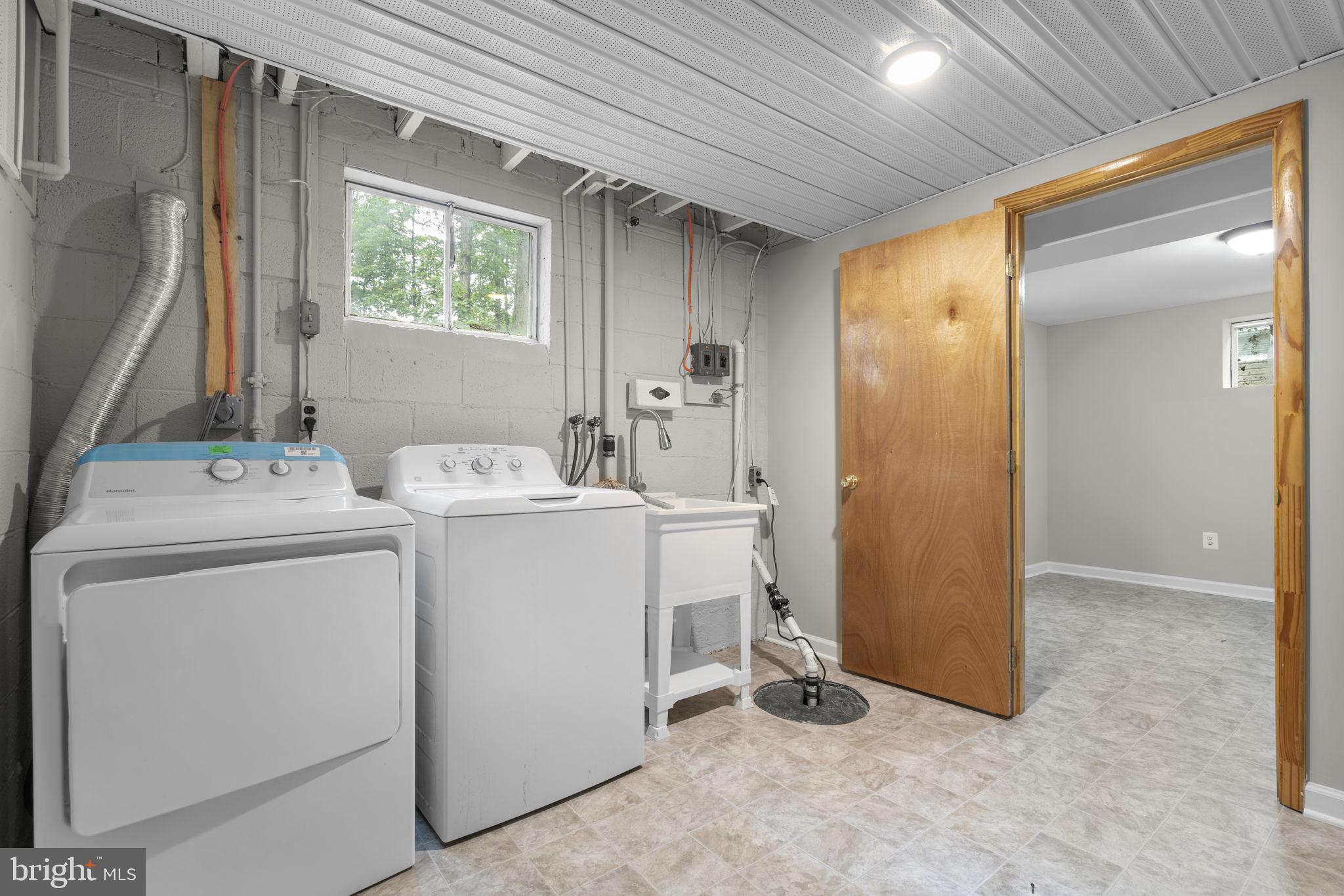 POTOMAC WOODS - Residential