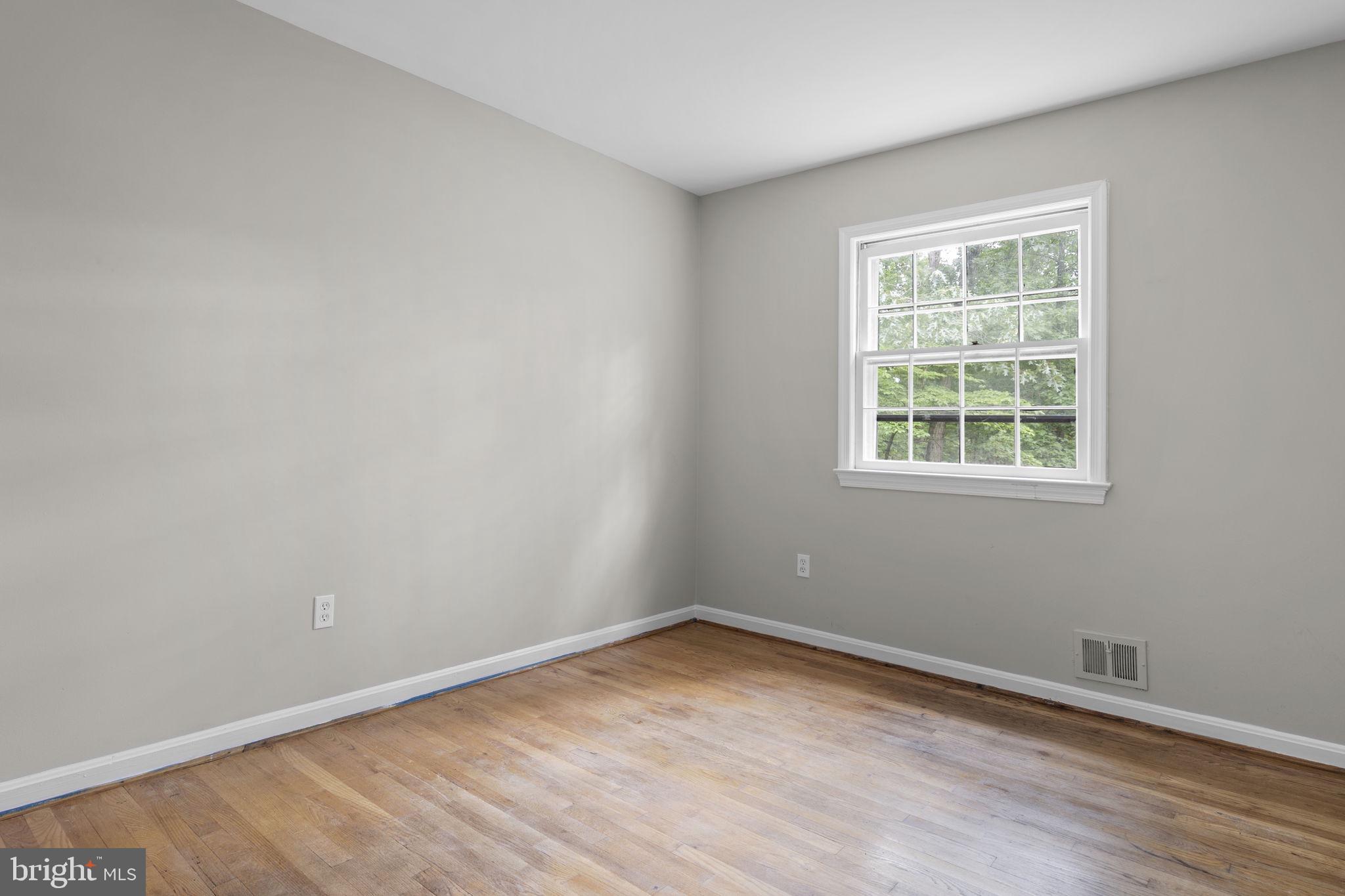 POTOMAC WOODS - Residential