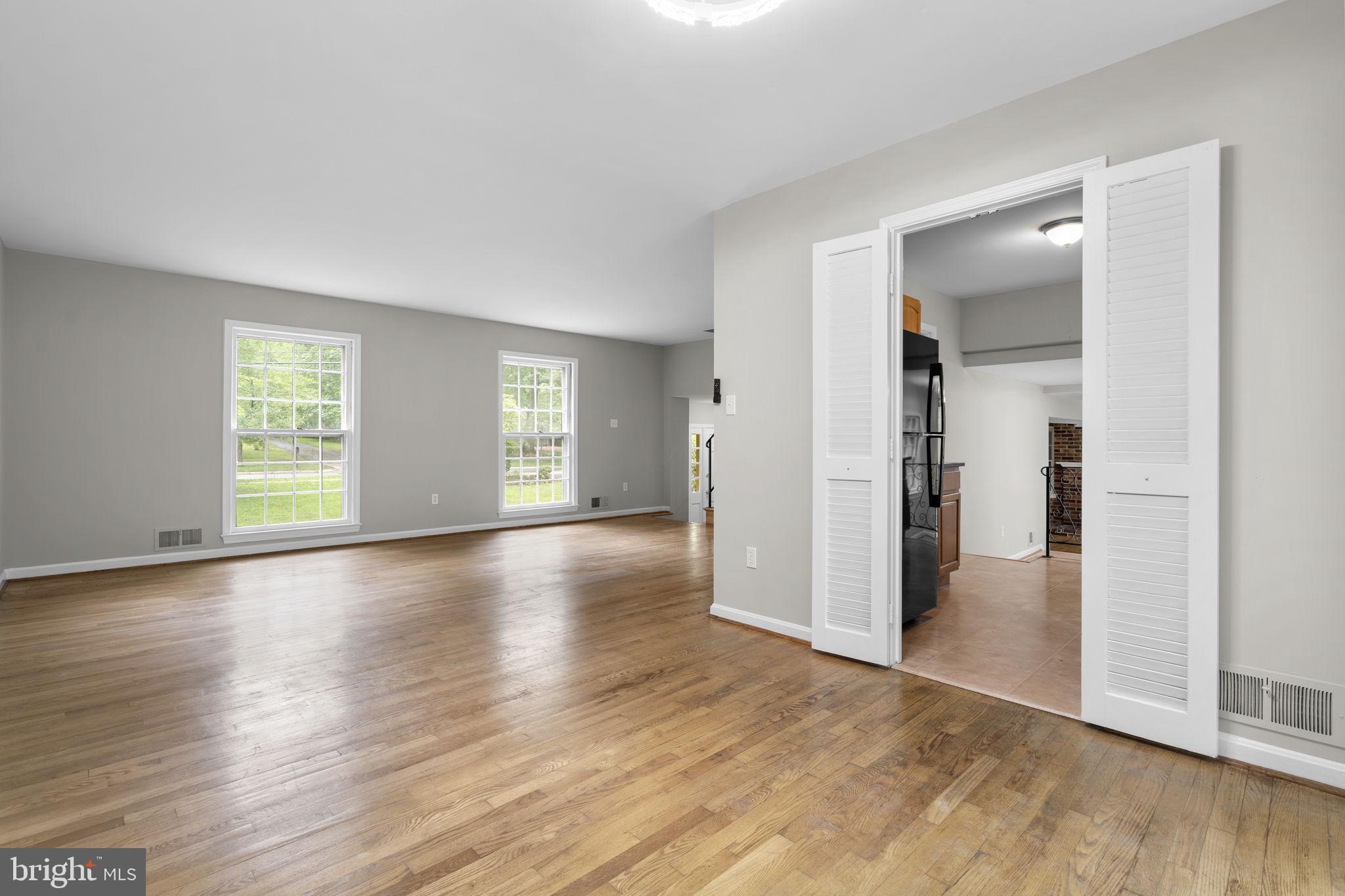 POTOMAC WOODS - Residential