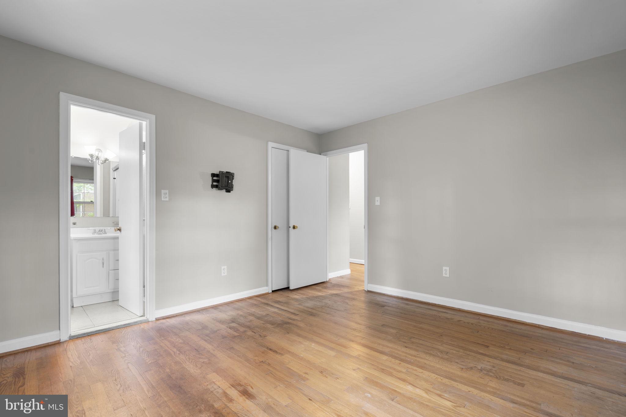 POTOMAC WOODS - Residential