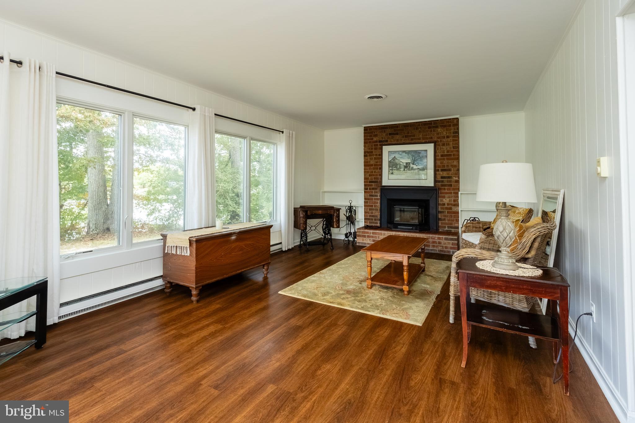 LITTLE WOODS - Residential