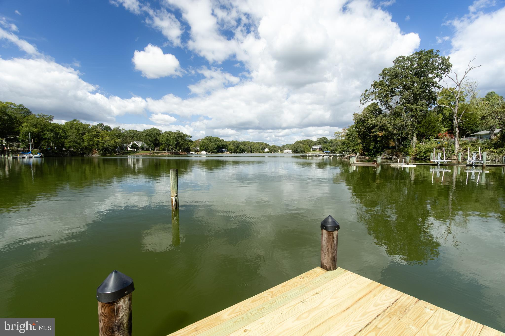 LITTLE WOODS - Residential