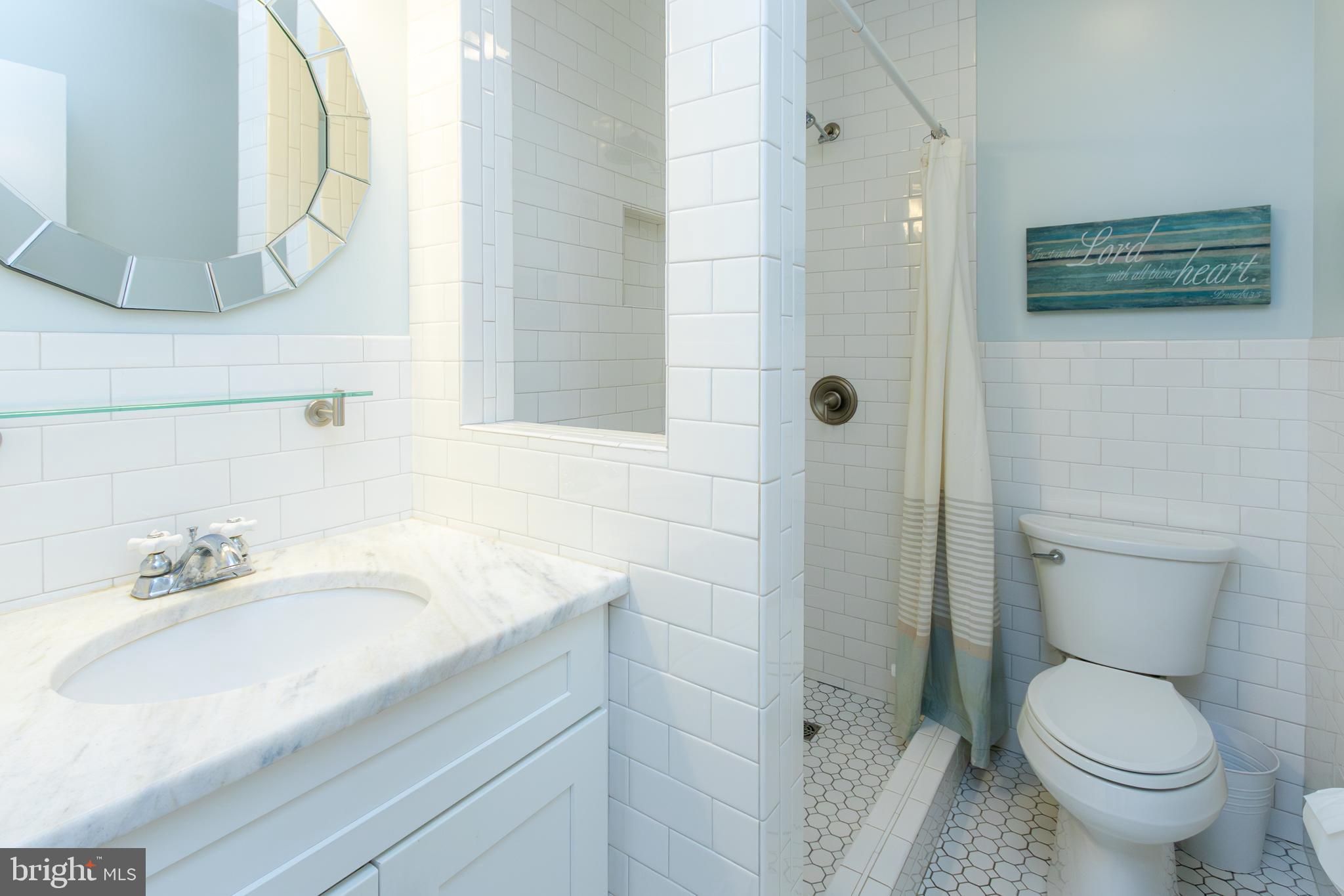 LITTLE WOODS - Residential