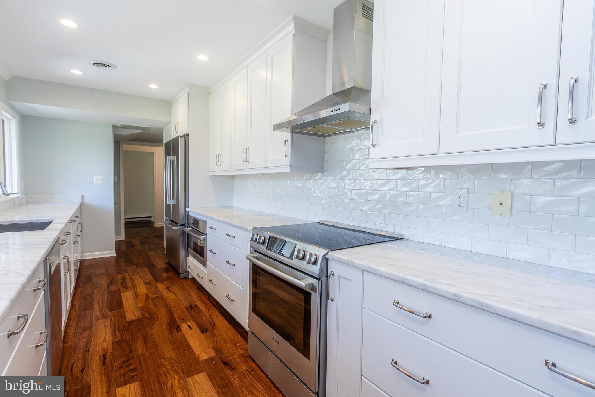 LITTLE WOODS - Residential