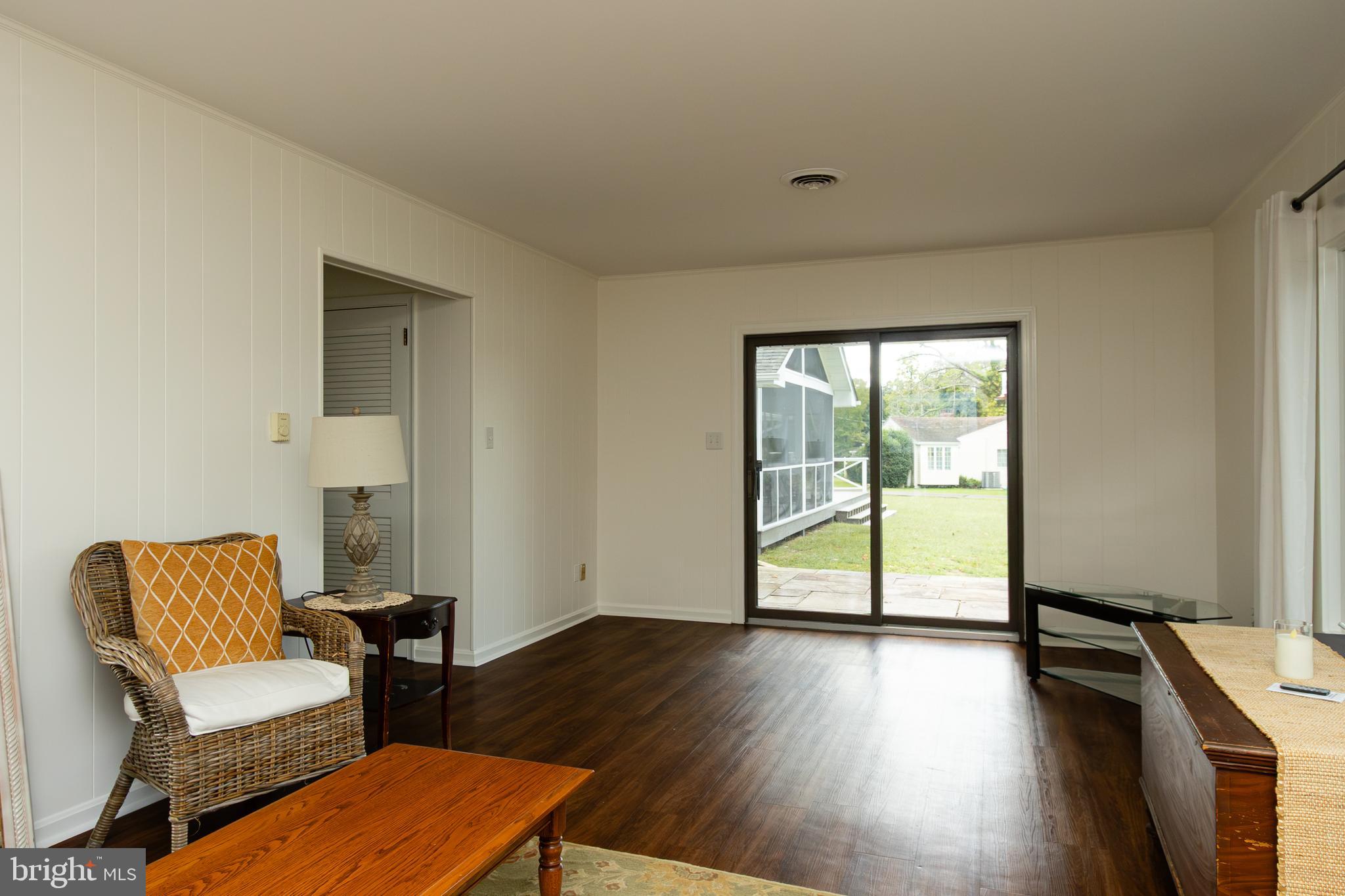 LITTLE WOODS - Residential