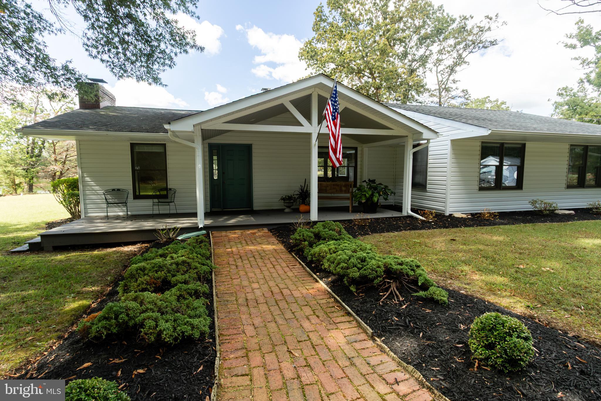 LITTLE WOODS - Residential