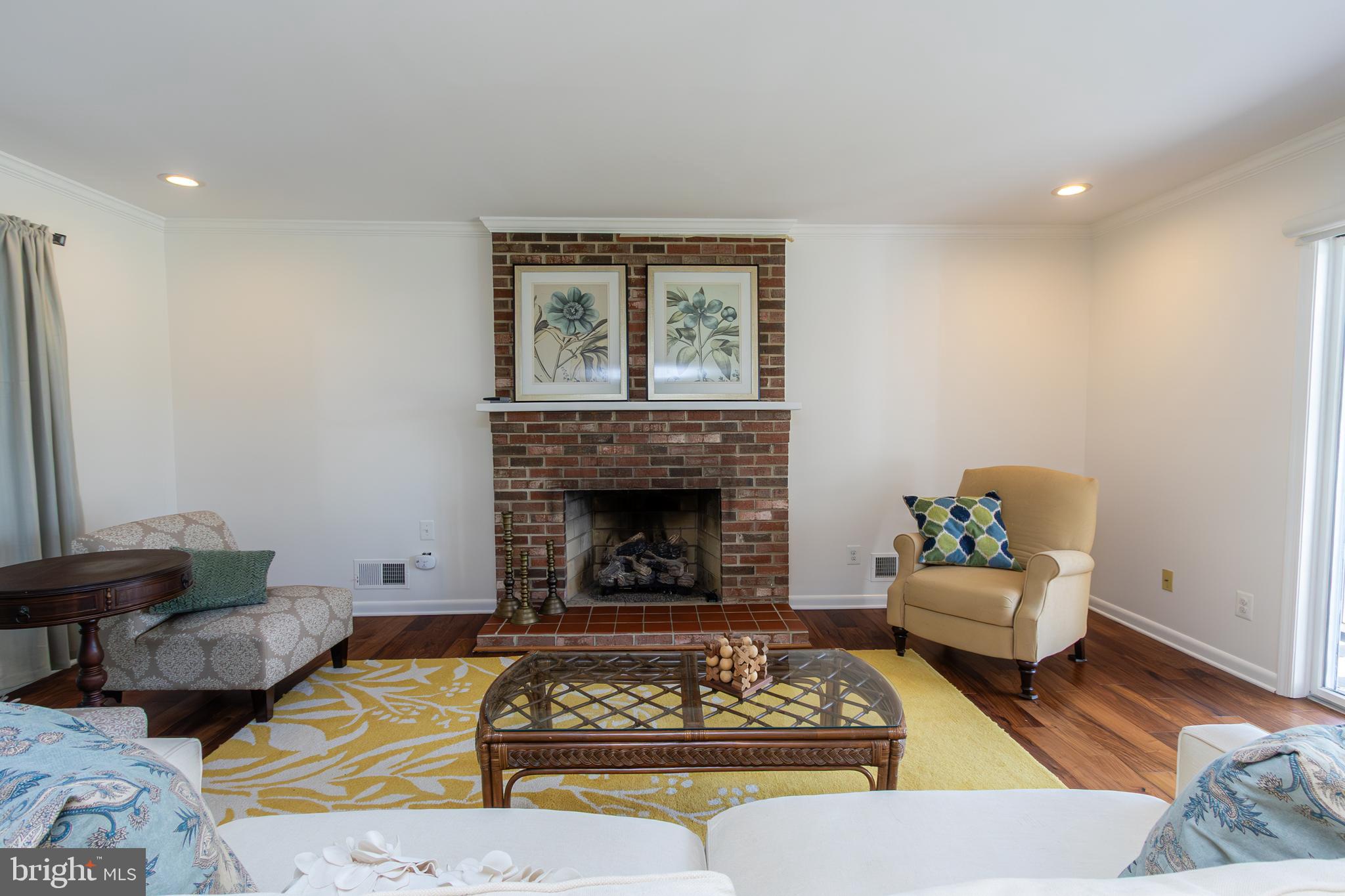 LITTLE WOODS - Residential