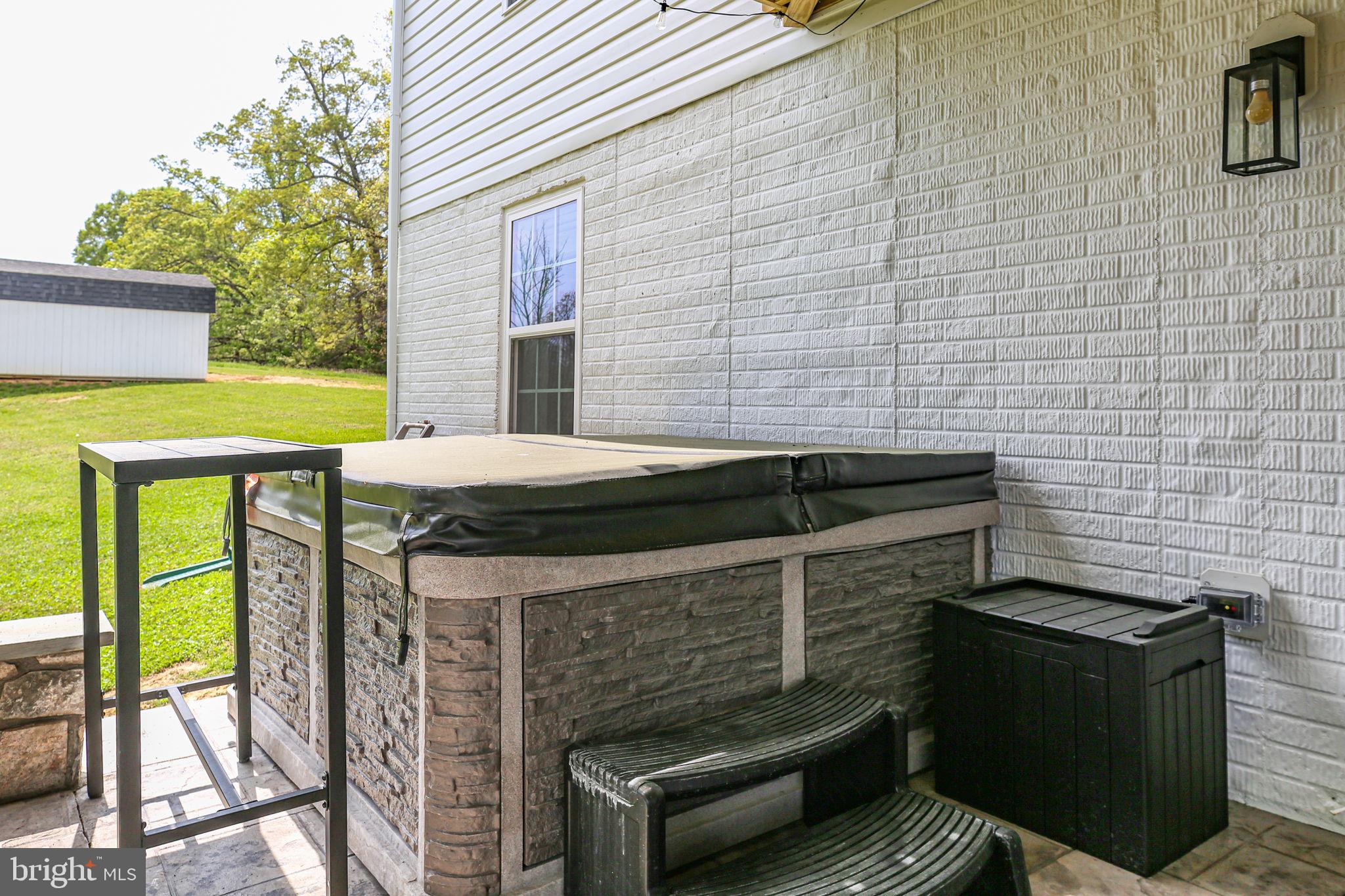 LANDS END AT LAKE ANNA - Residential