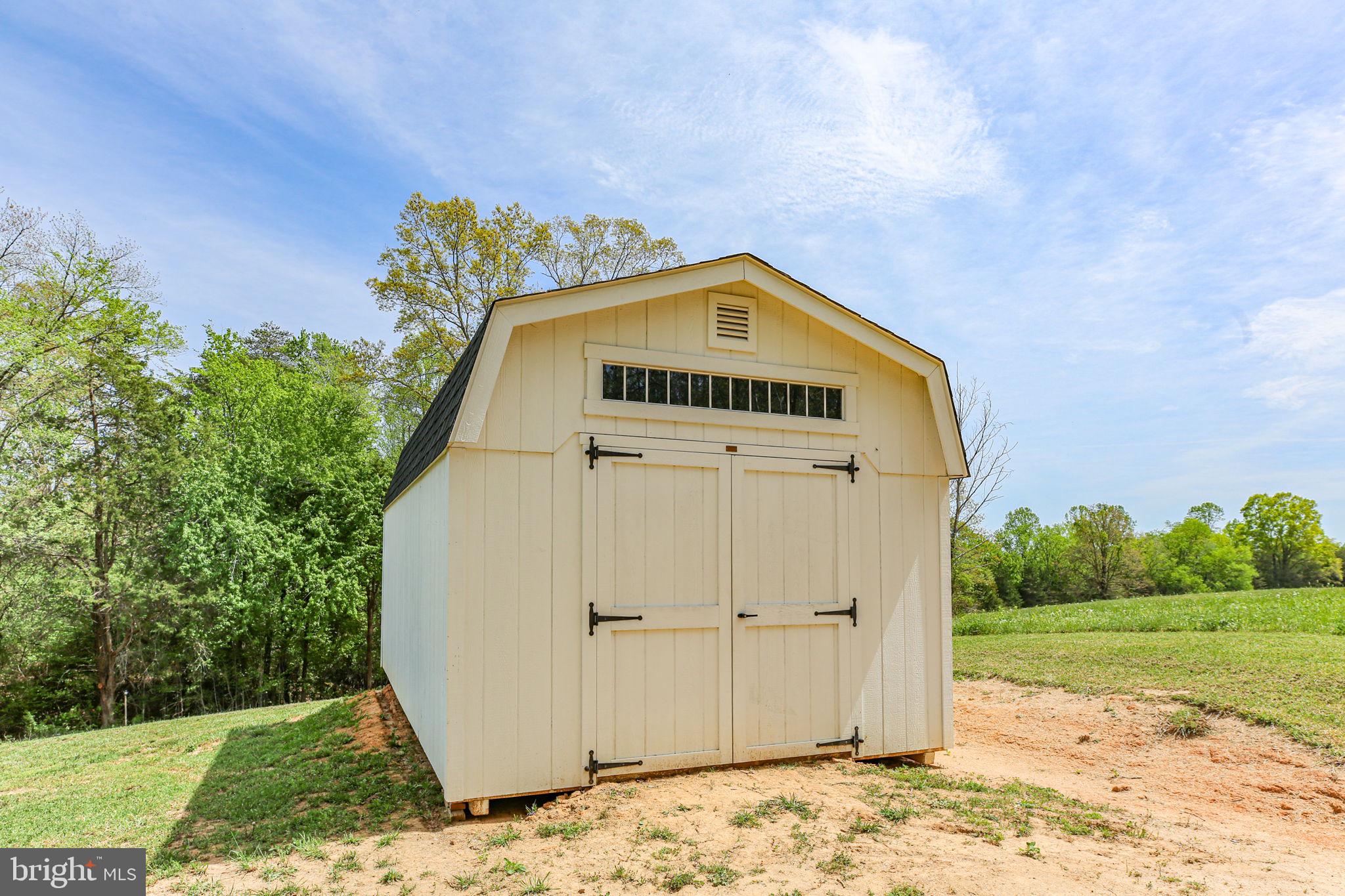 LANDS END AT LAKE ANNA - Residential