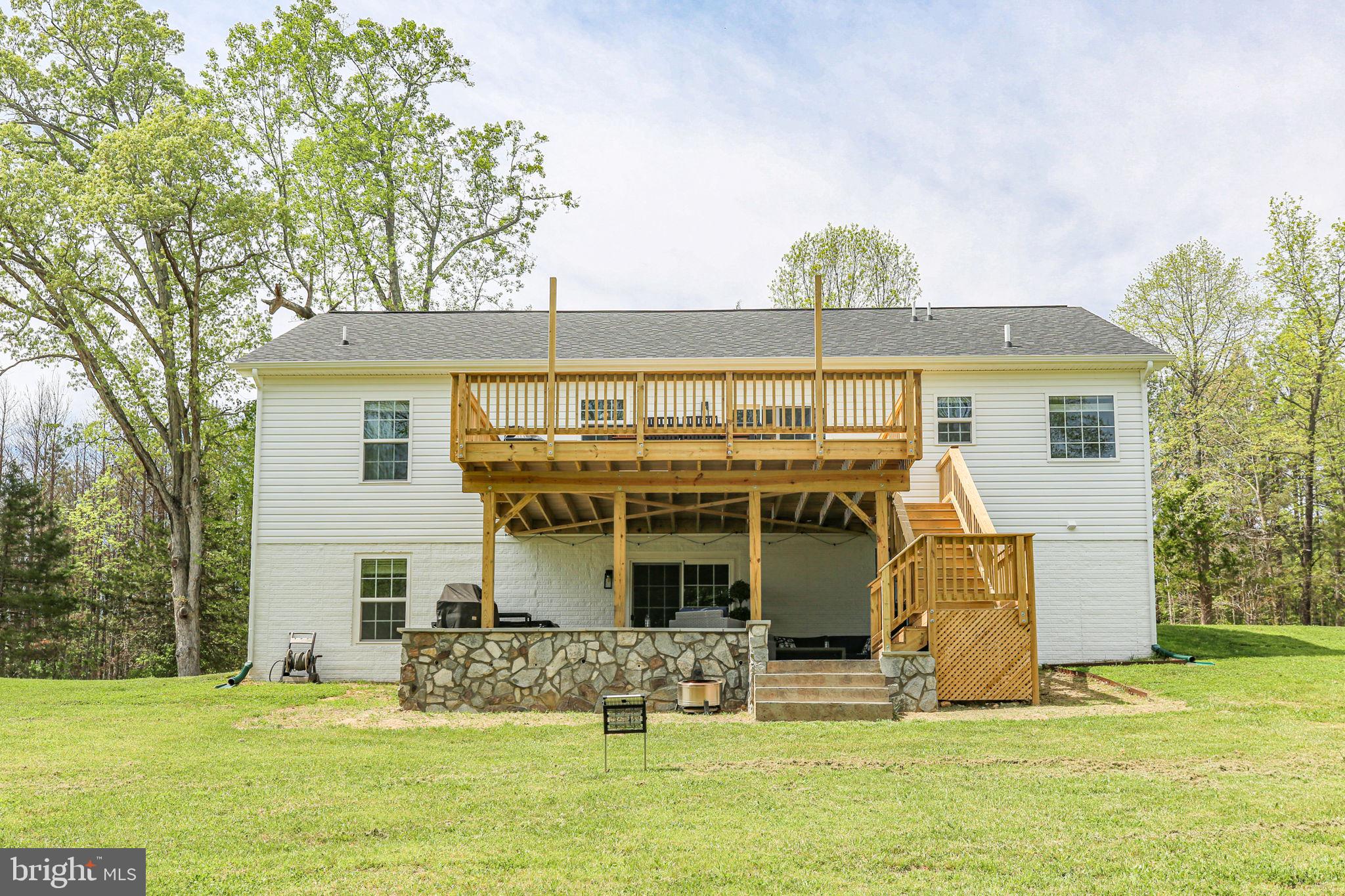 LANDS END AT LAKE ANNA - Residential
