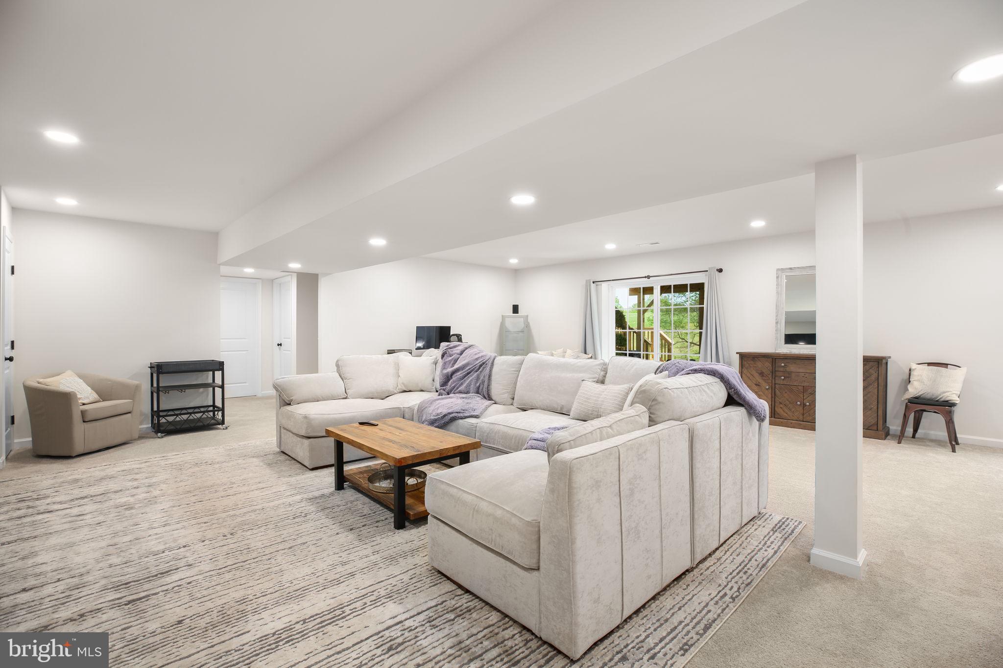 LANDS END AT LAKE ANNA - Residential