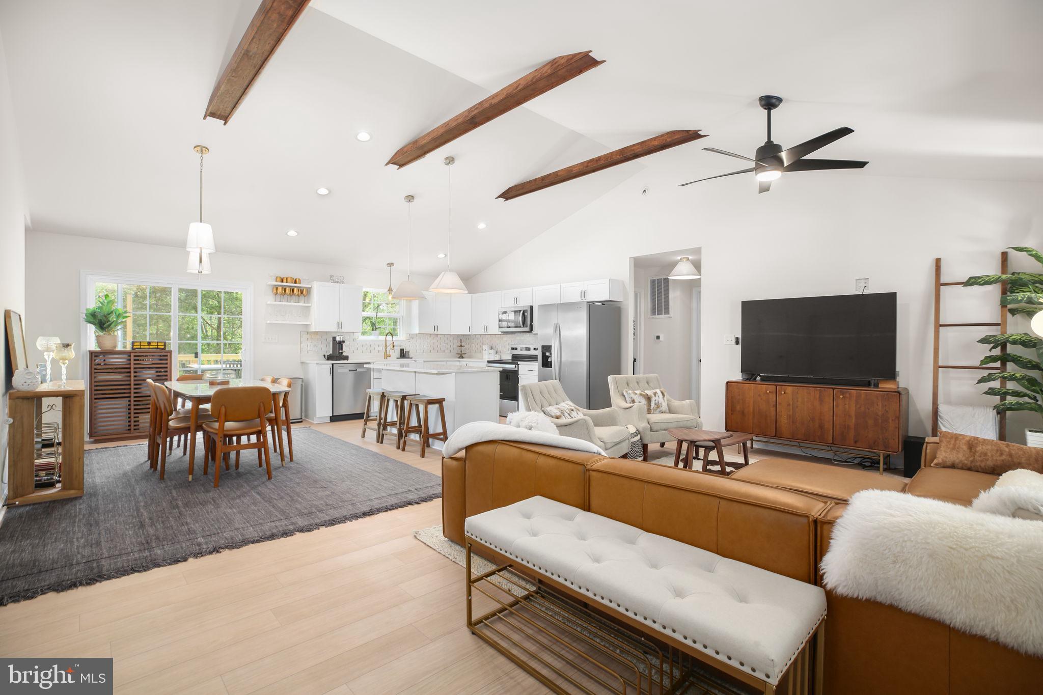 LANDS END AT LAKE ANNA - Residential