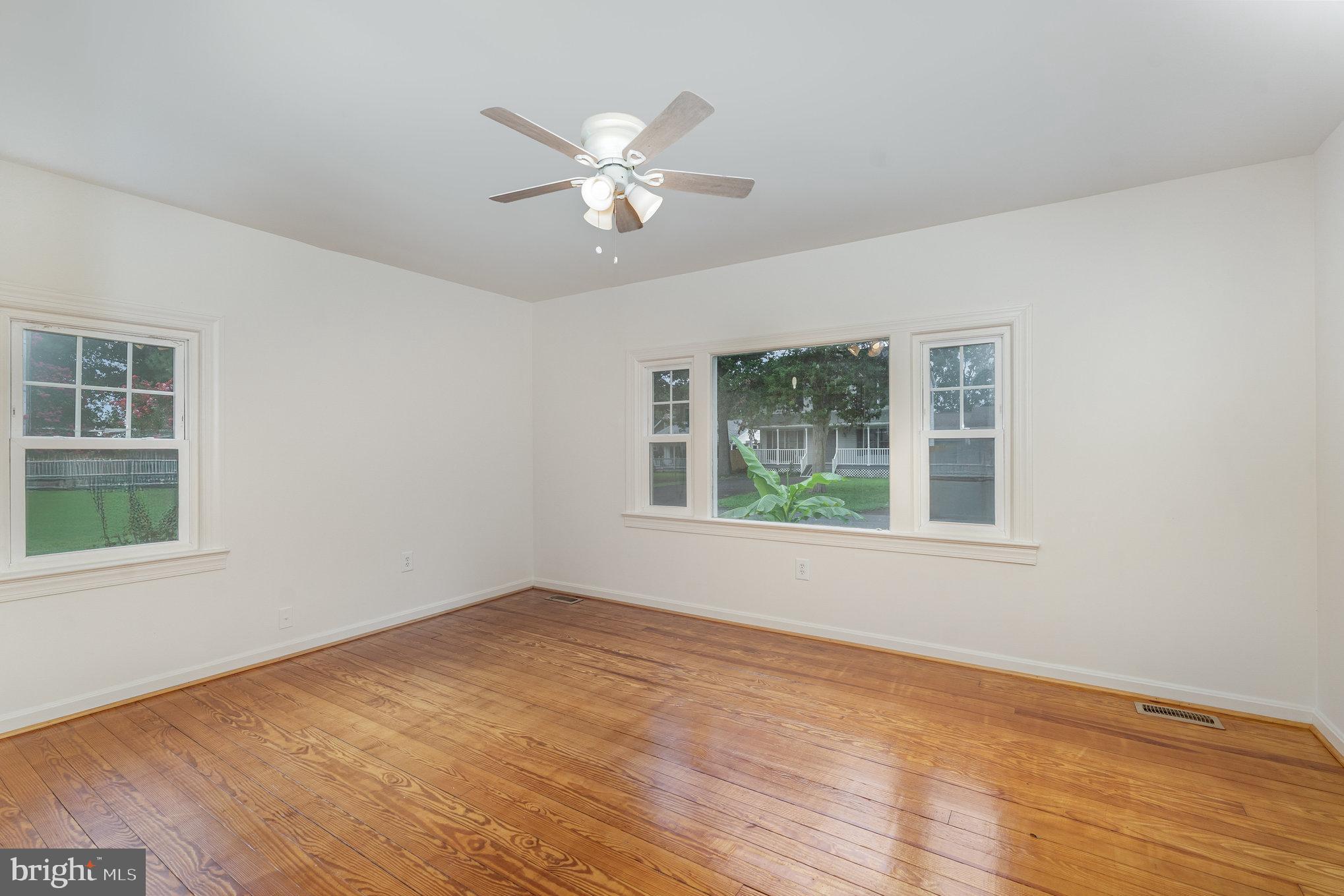 CLASSIC SHORES - Residential