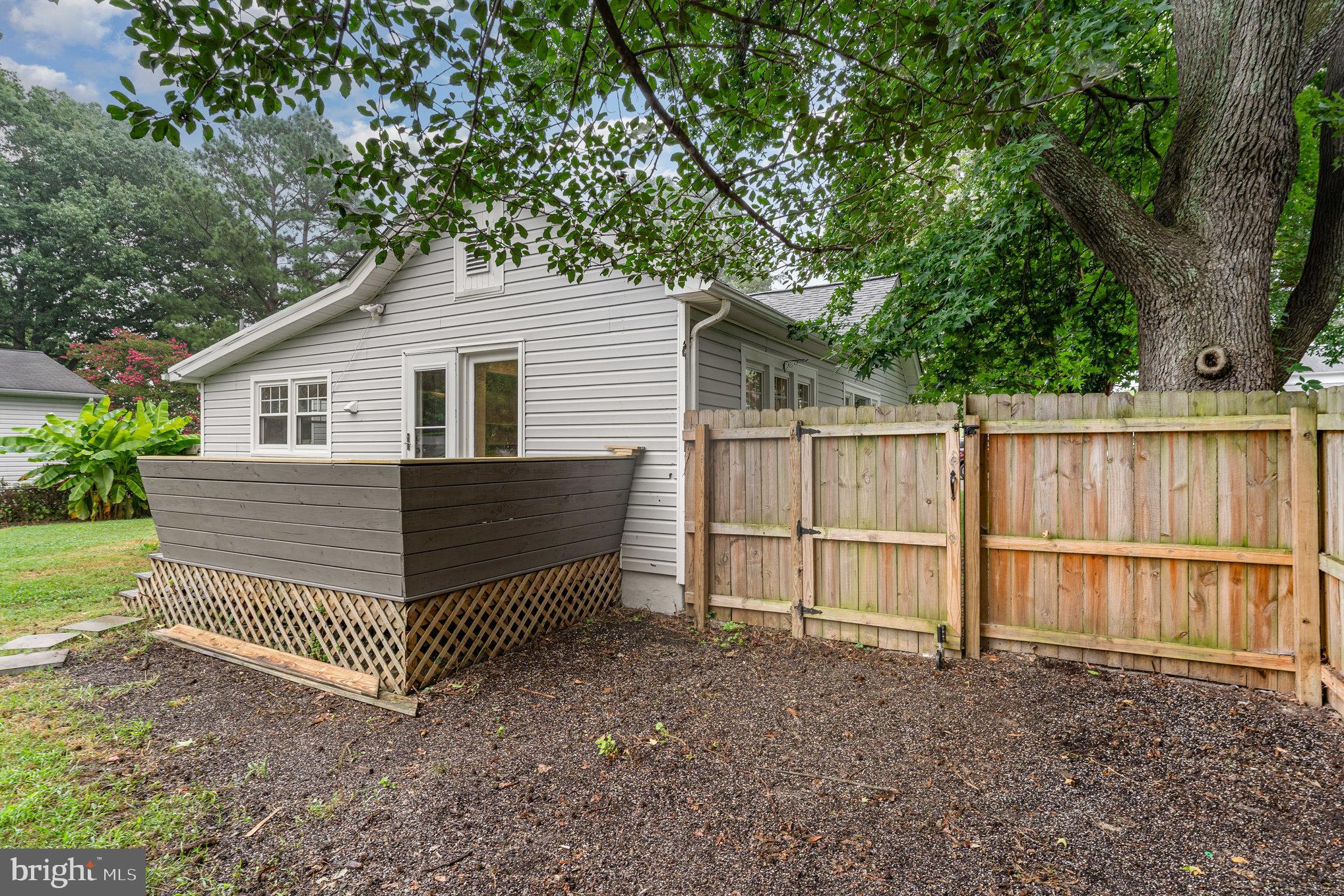 CLASSIC SHORES - Residential