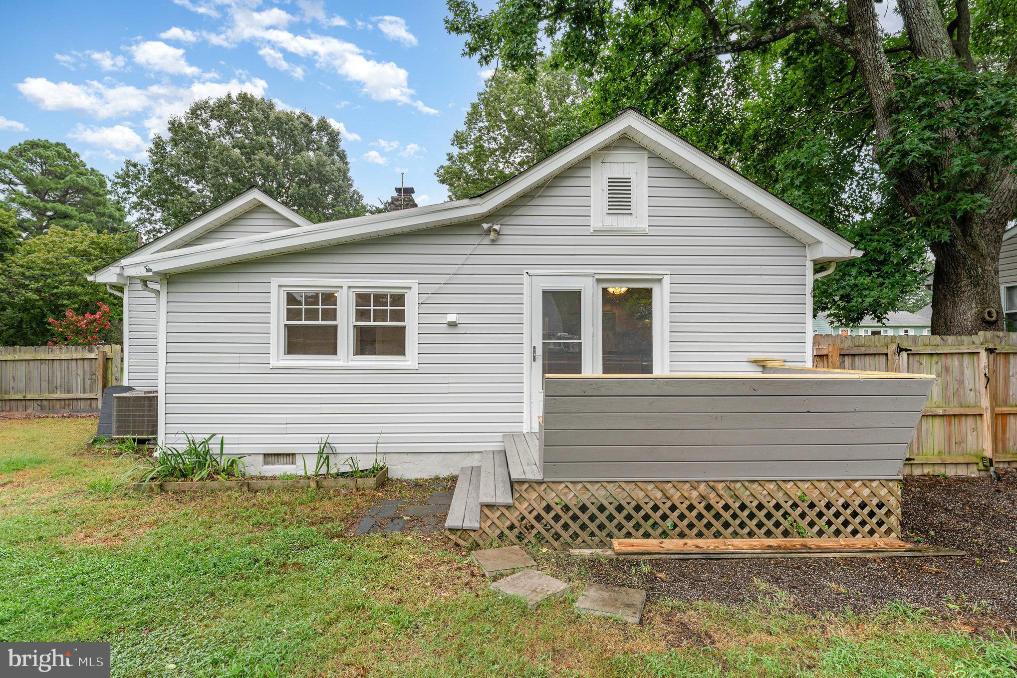 CLASSIC SHORES - Residential