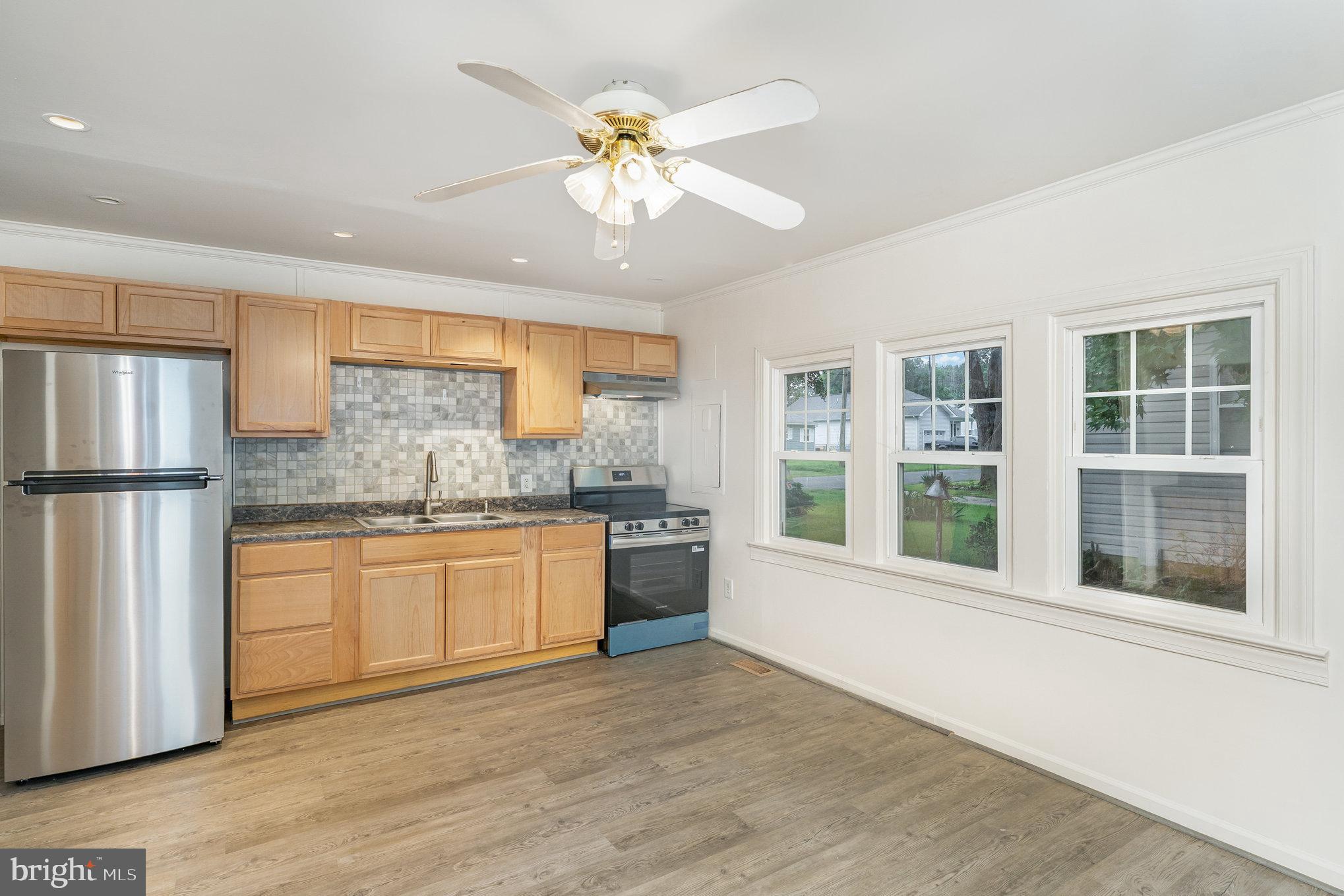 CLASSIC SHORES - Residential