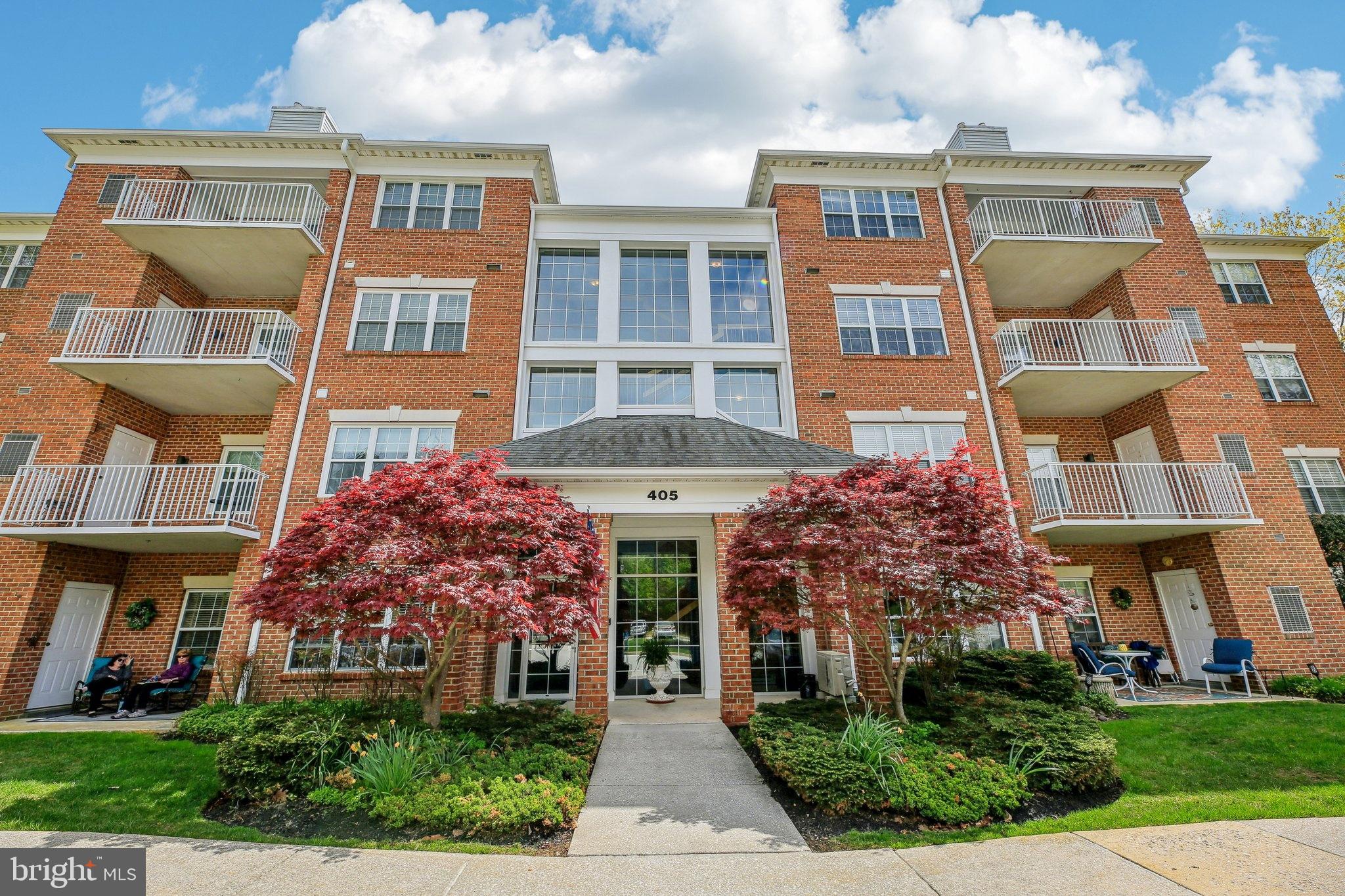*** SELLER TO PROVIDE CLOSING HELP. Bring your offer in!
Discover comfort and convenience in this beautifully maintained 2 bed, 2 full bath condo in the heart of Timonium, just off Padonia Road. The locked building with Elevator is RARE! Enjoy a cozy living room with new Wood (cork) flooring, fireplace and recessed lighting. The open-concept kitchen boasts a New Refrigerator, Range/Hood and updated Tile Floors. The owners have installed a pocket door that can separate the kitchen area from the living room for flexibility. The Primary Suite includes a Renovated bathroom with walk in shower. The private balcony offers a peaceful outdoor retreat, and the in-unit washer and dryer (2023) add everyday ease. Ideally located near I-83, you're moments from top dining, shopping, Towson, Hunt Valley, and the Maryland State Fairgrounds. Towson University and Goucher College are also nearby—this is location and lifestyle in one!