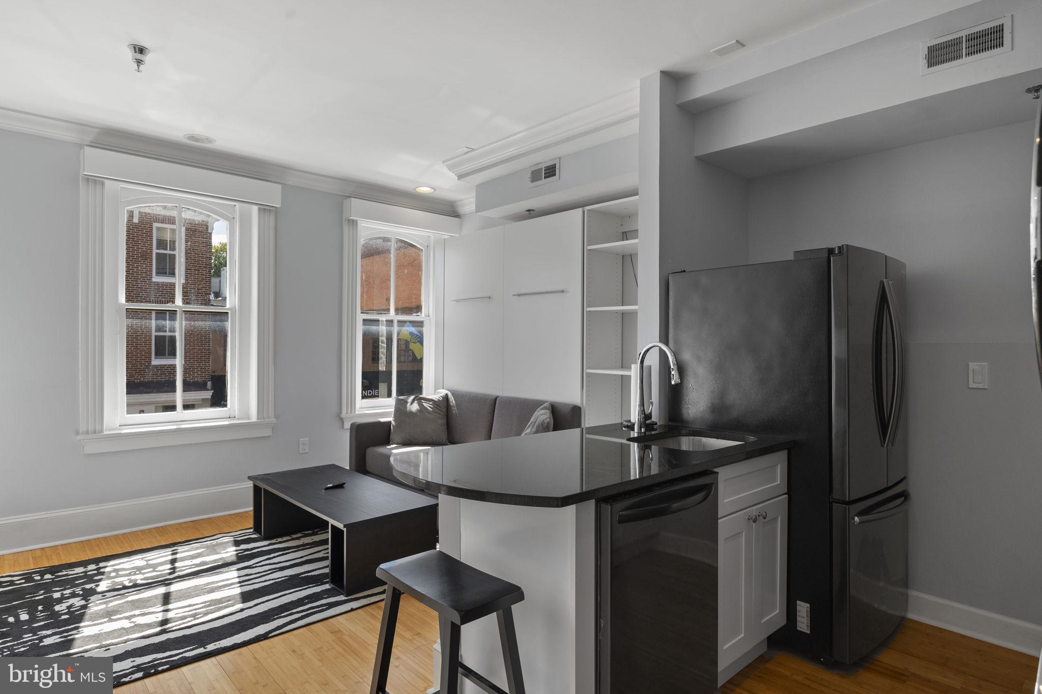 HISTORIC DISTRICT - Residential Lease