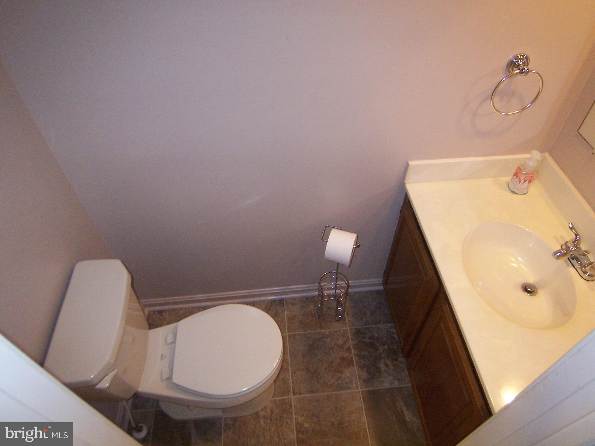 HUNTERS RUN - Residential Lease