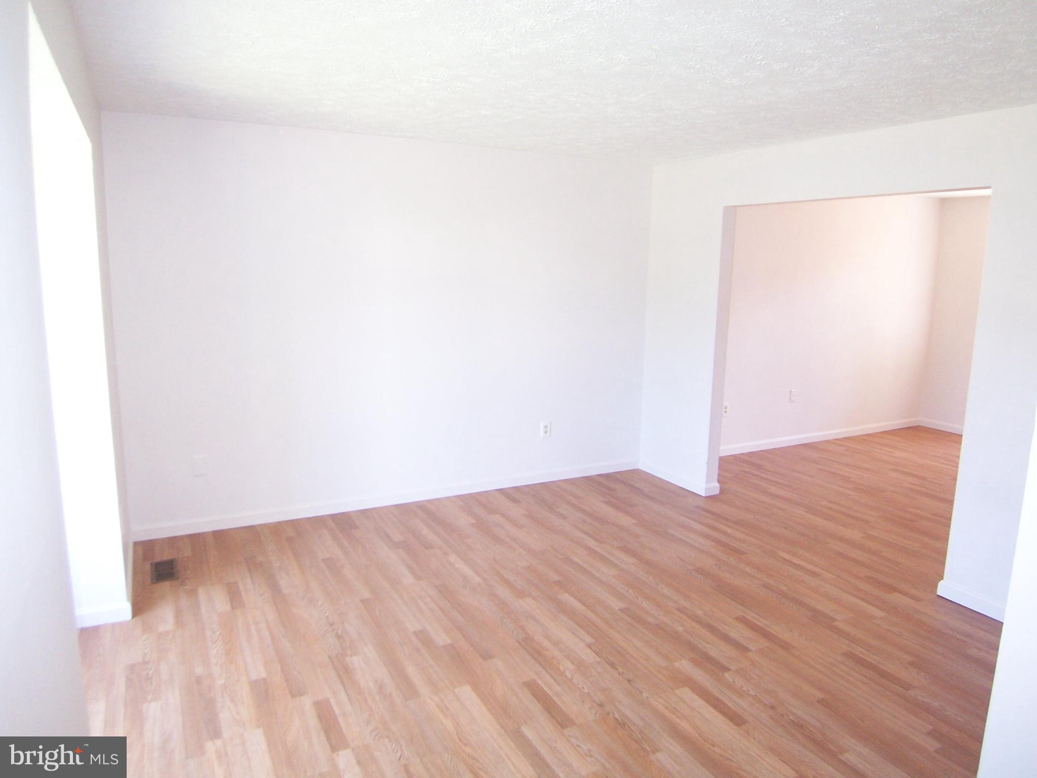 HUNTERS RUN - Residential Lease