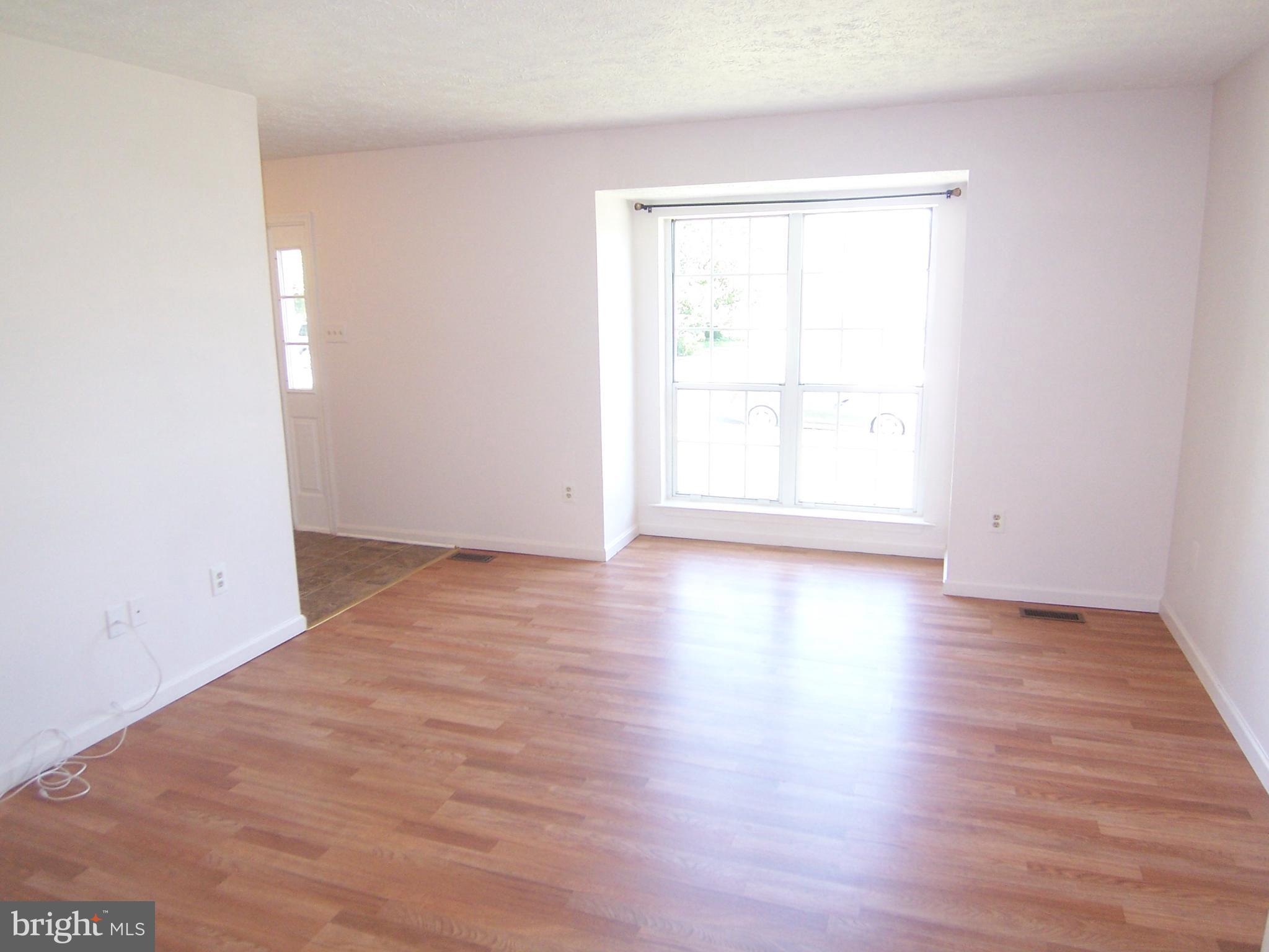 HUNTERS RUN - Residential Lease