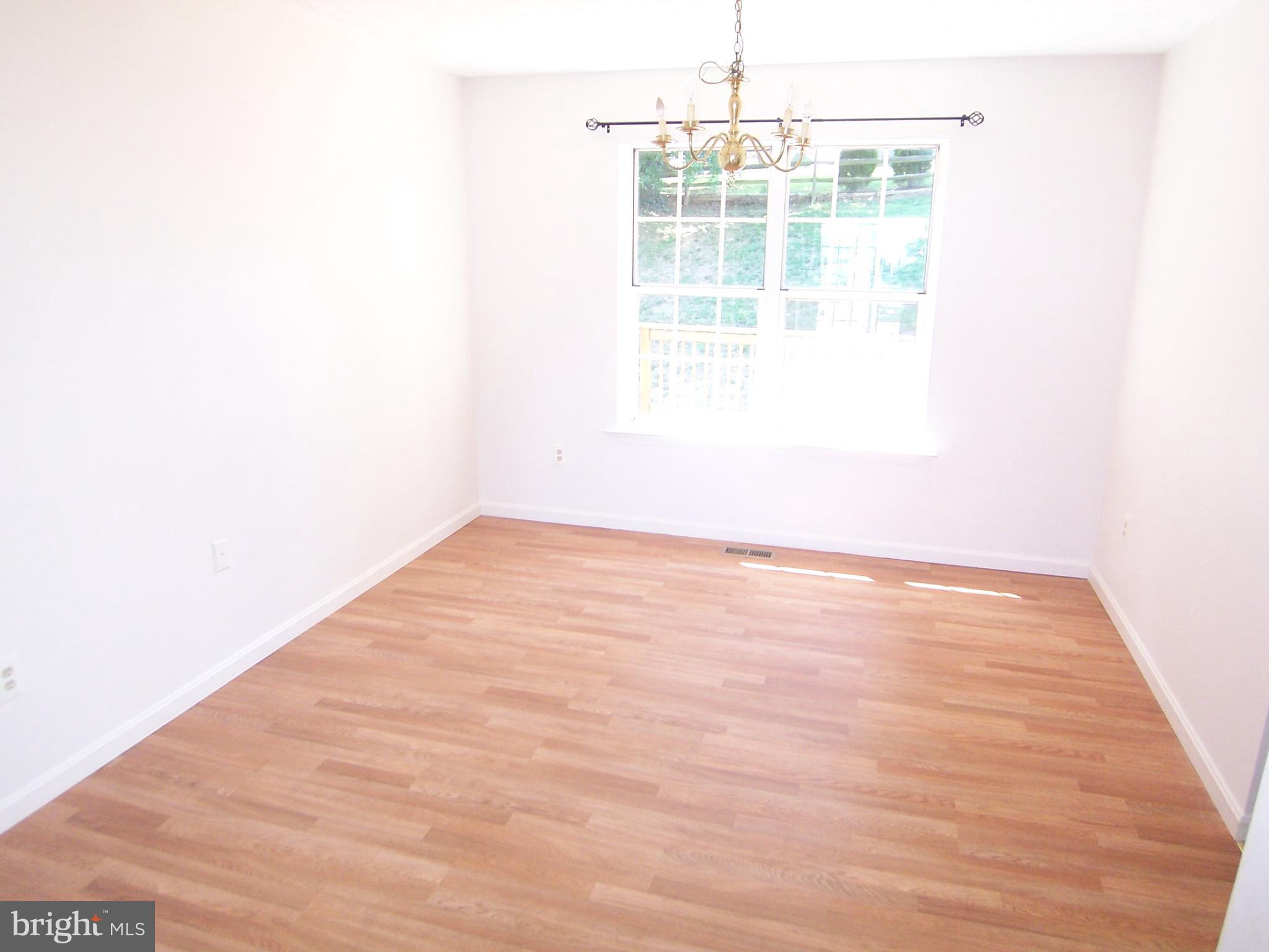 HUNTERS RUN - Residential Lease