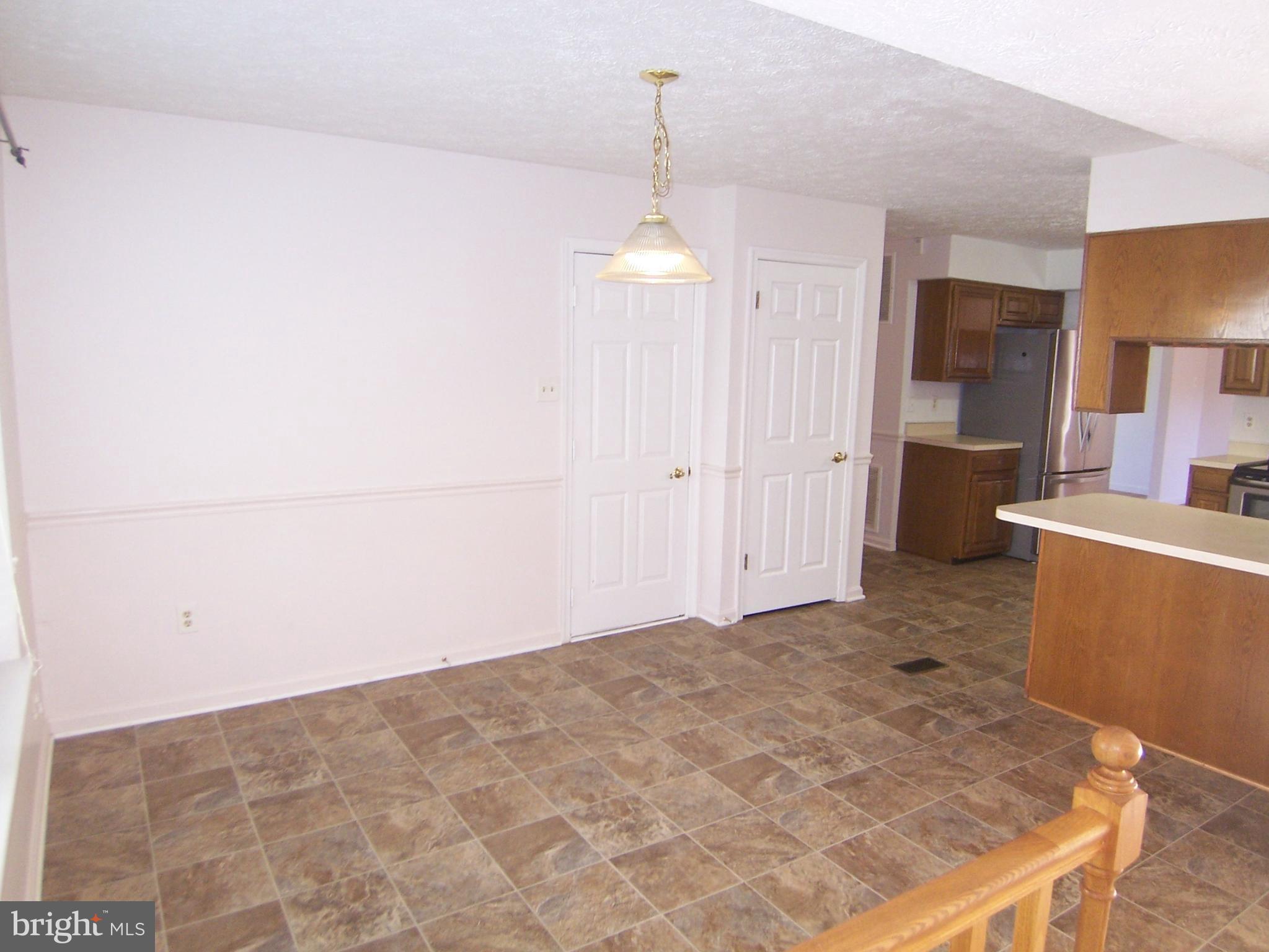 HUNTERS RUN - Residential Lease