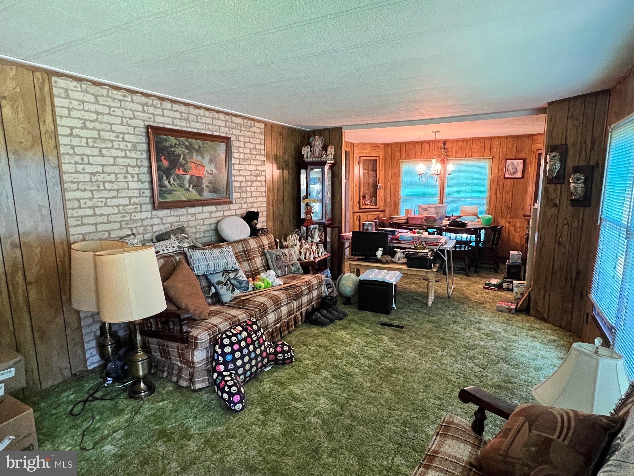 598 E HAZEL AVENUE
