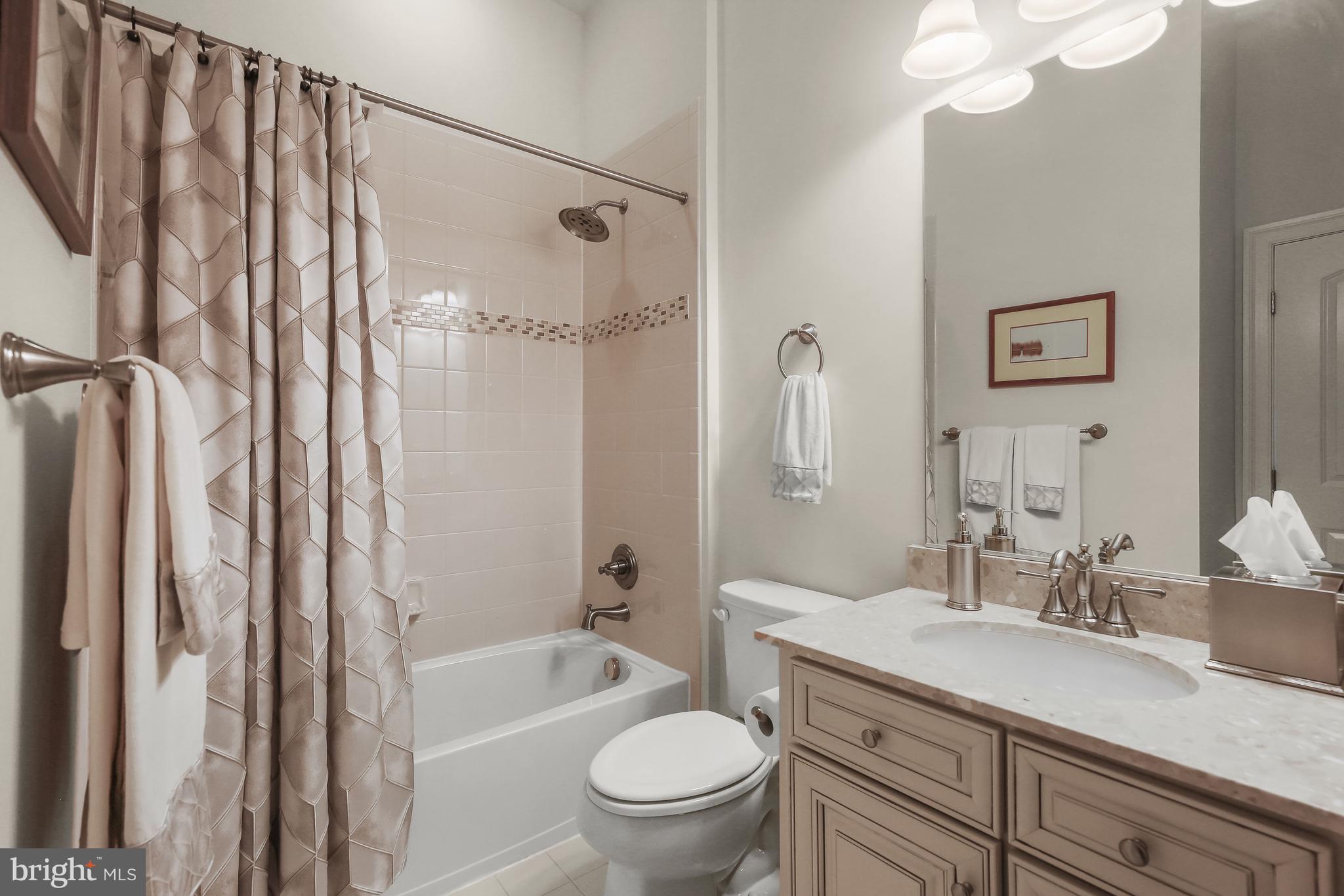 WAVERLY WOODS WEST - Residential