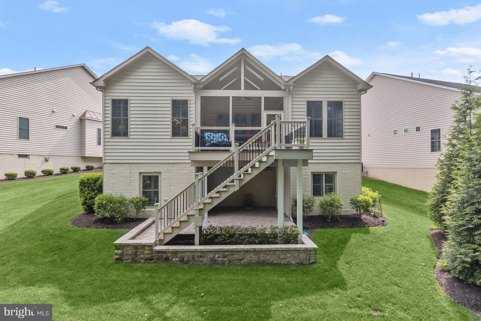 WAVERLY WOODS WEST - Residential