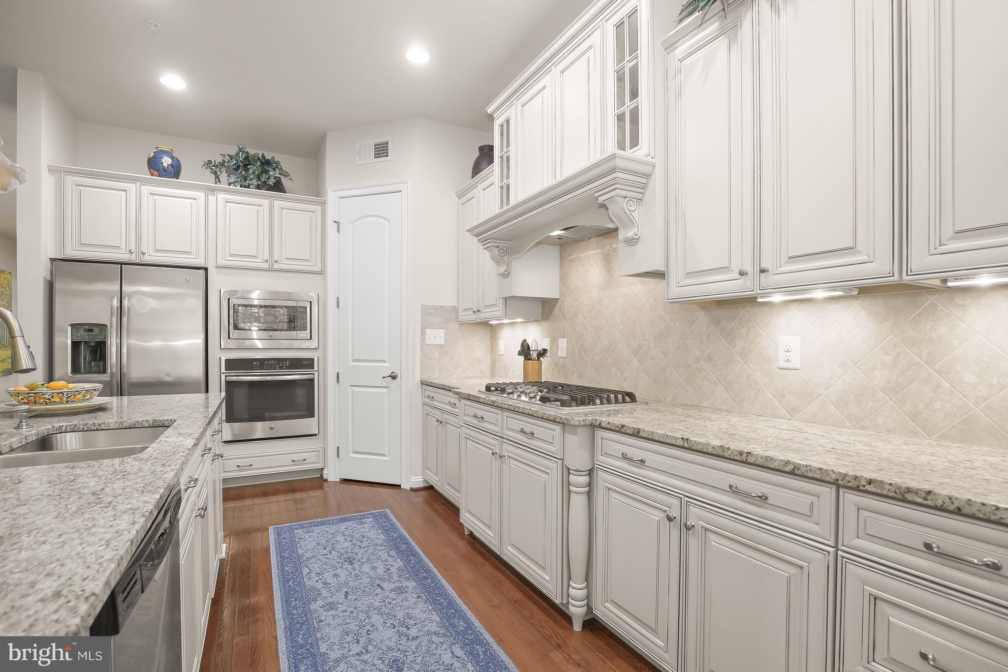 WAVERLY WOODS WEST - Residential