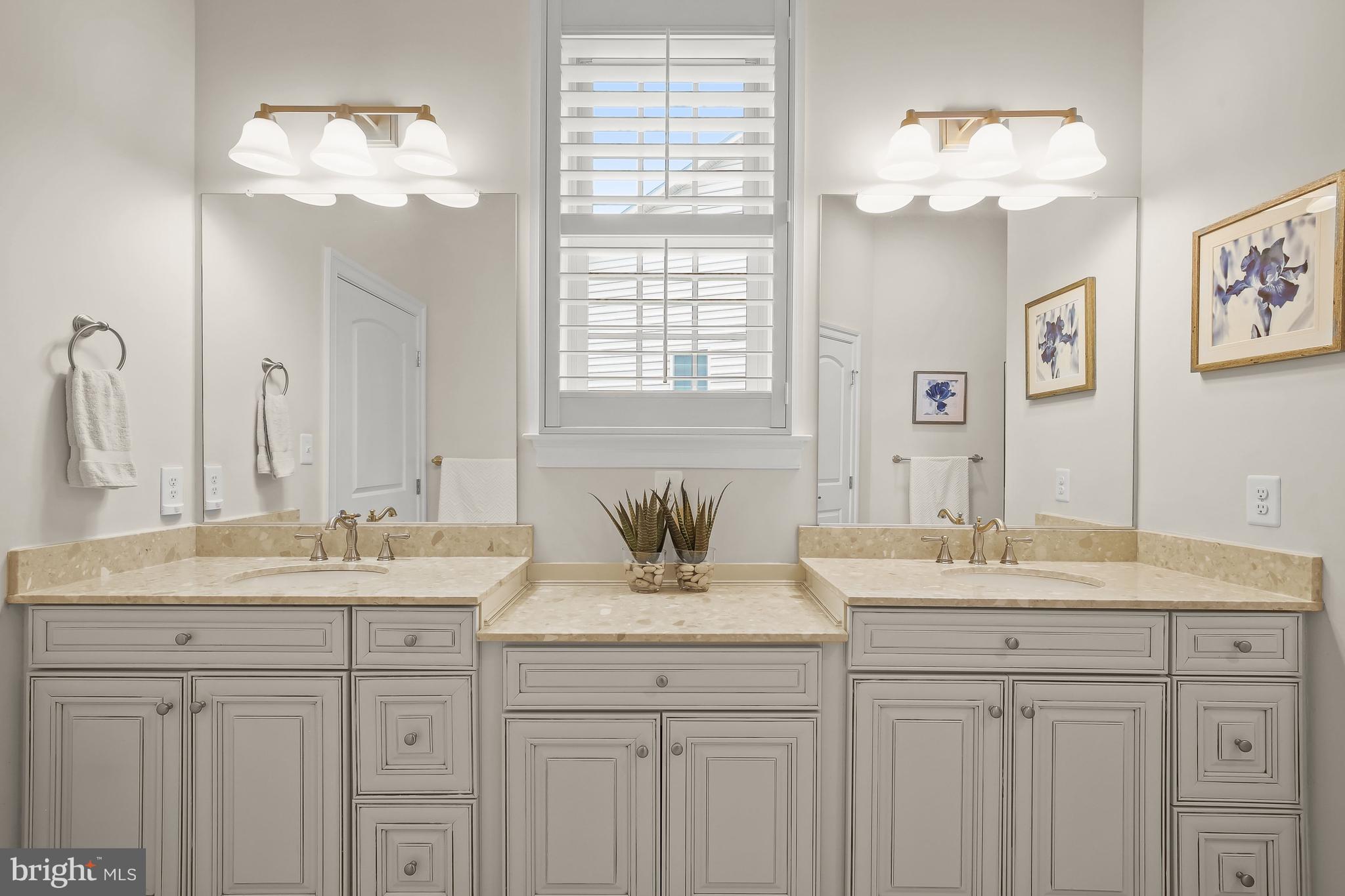 WAVERLY WOODS WEST - Residential