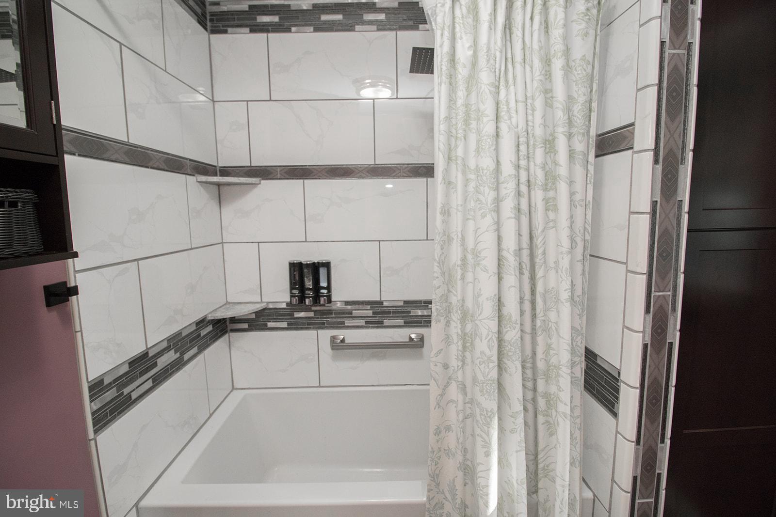 BAY RIDGE ESTATES - Residential