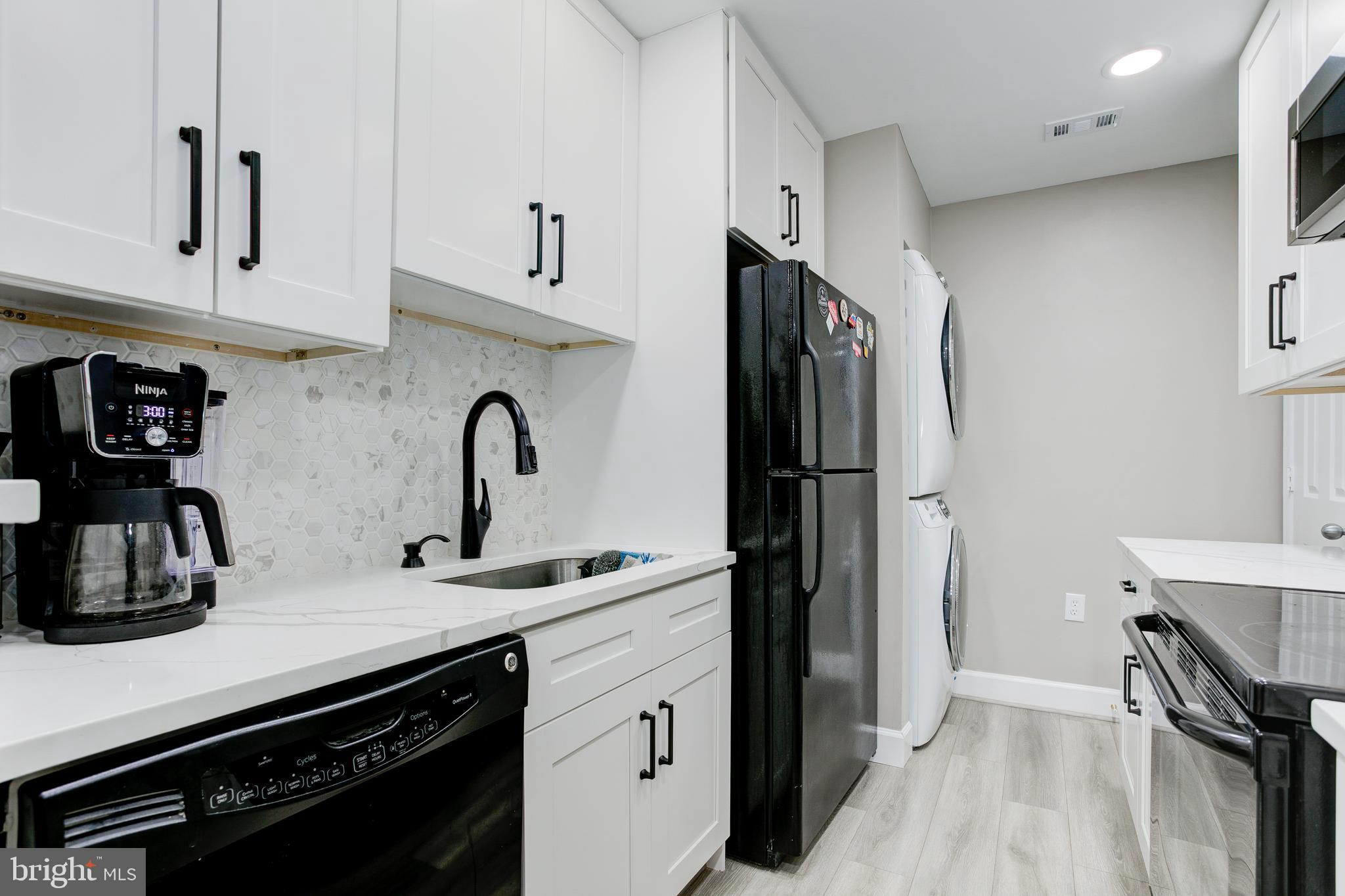 HILLWOOD - Residential