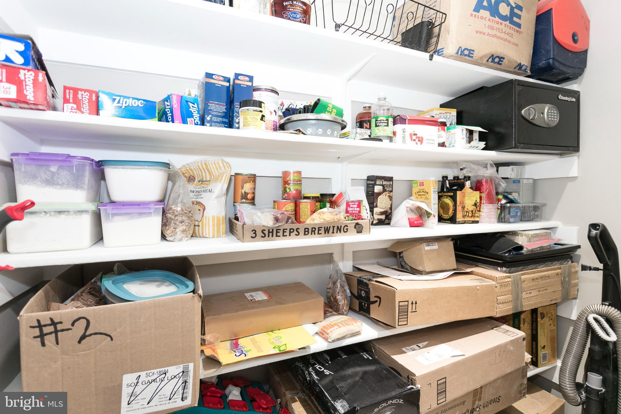 HILLWOOD - Residential