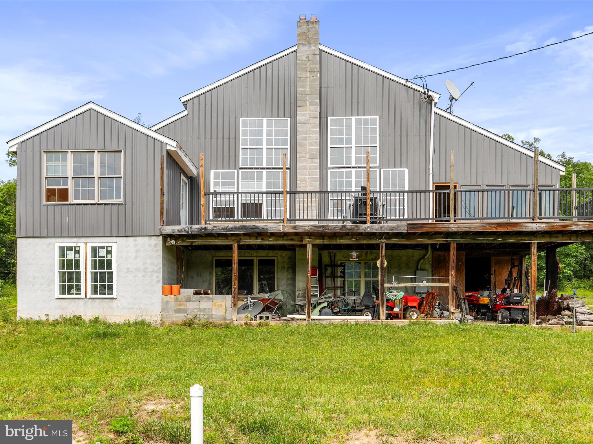 8864 MAGNOLIA RD
