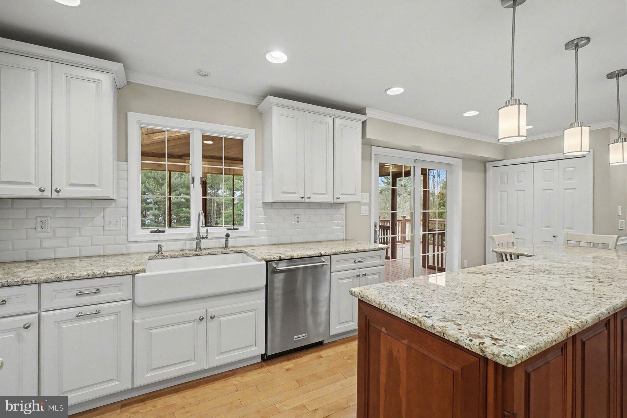 PLEASANT VIEW FARMS - Residential