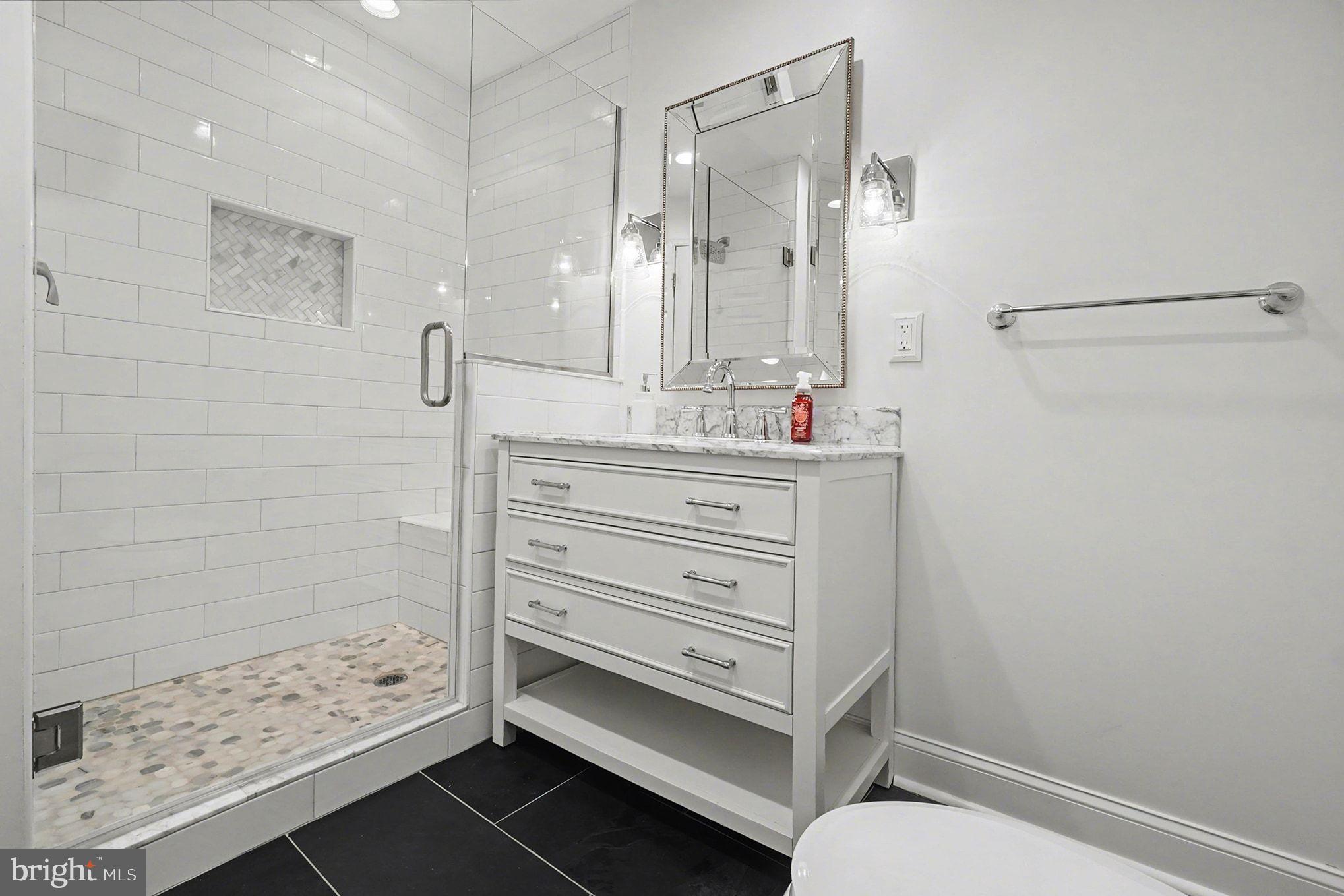 PLEASANT VIEW FARMS - Residential