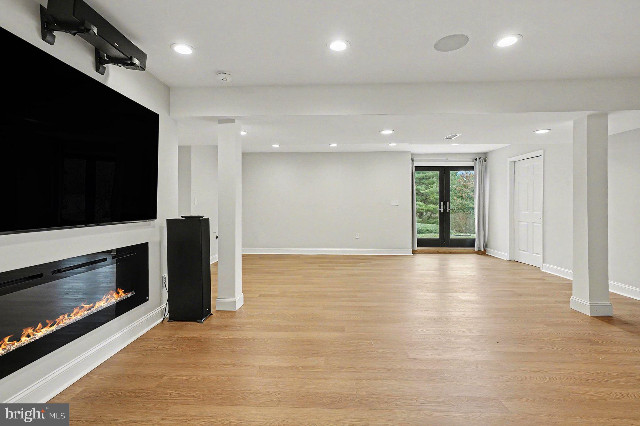 PLEASANT VIEW FARMS - Residential