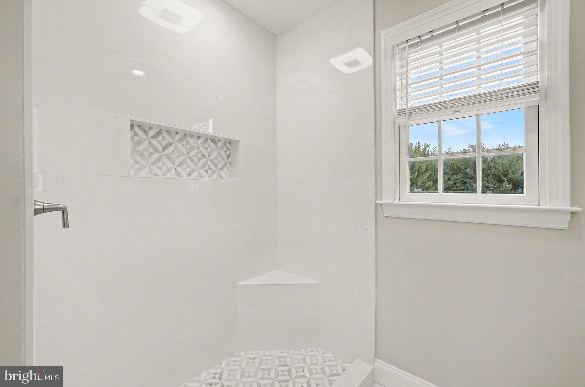 PLEASANT VIEW FARMS - Residential