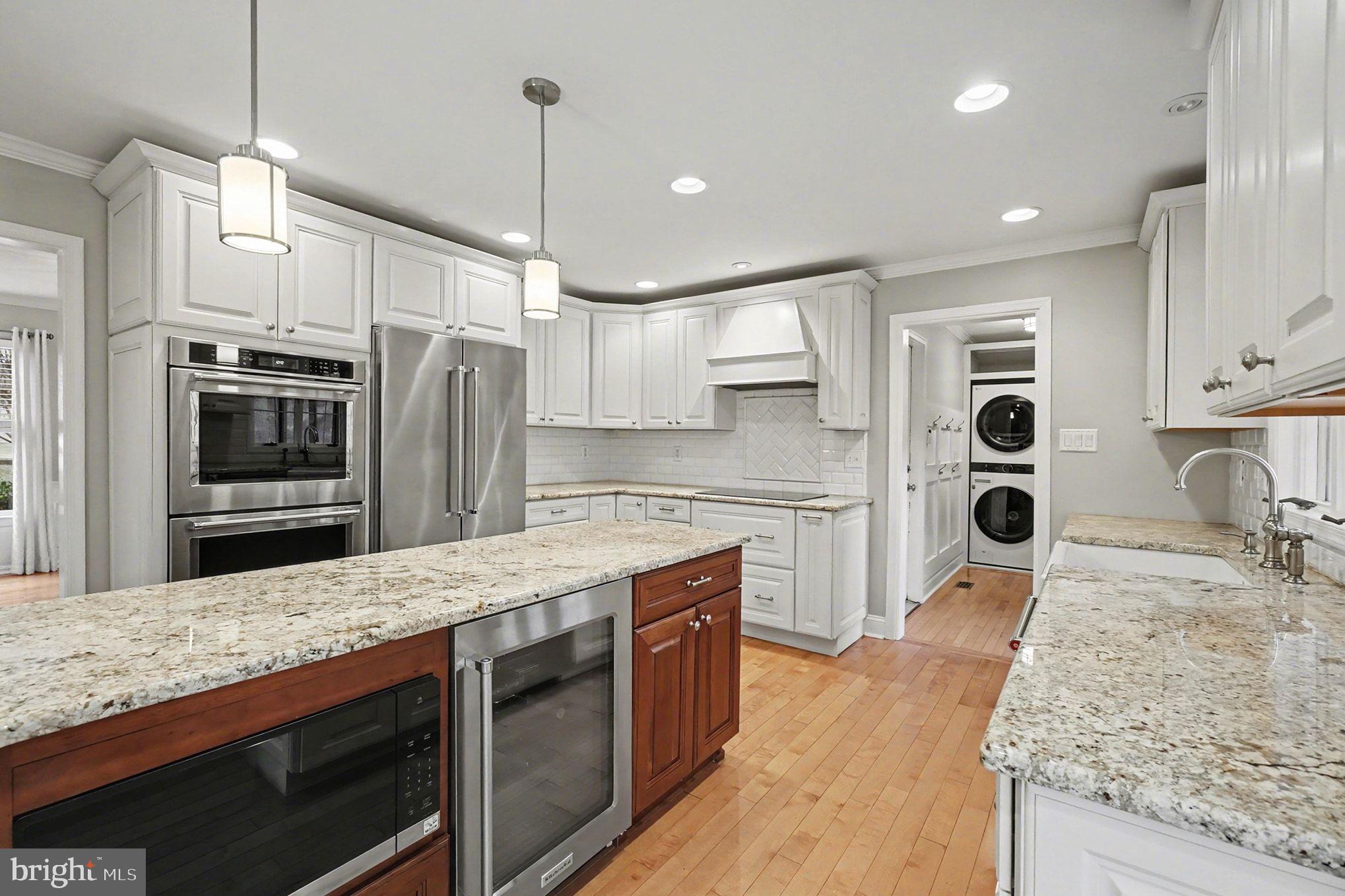 PLEASANT VIEW FARMS - Residential