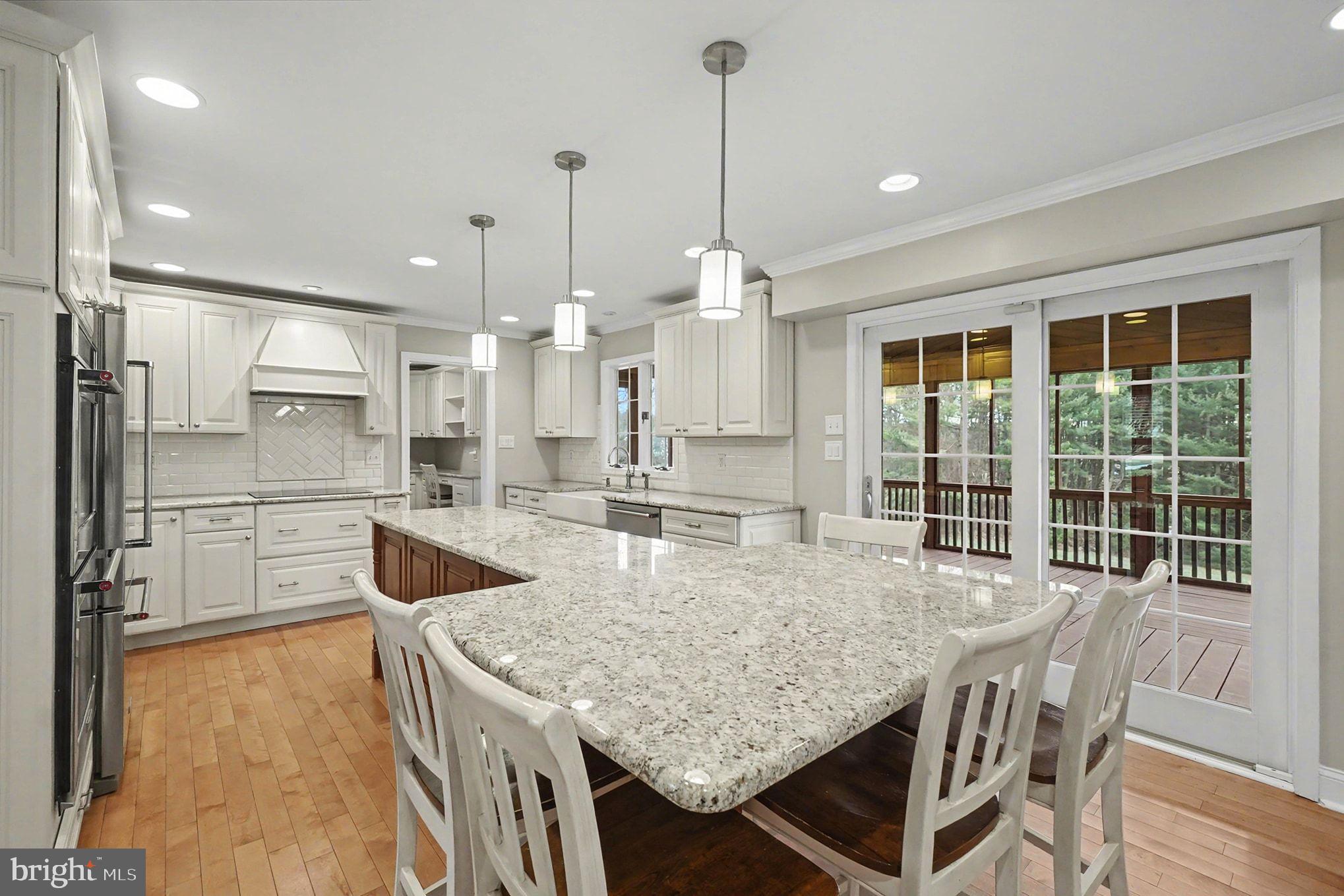 PLEASANT VIEW FARMS - Residential