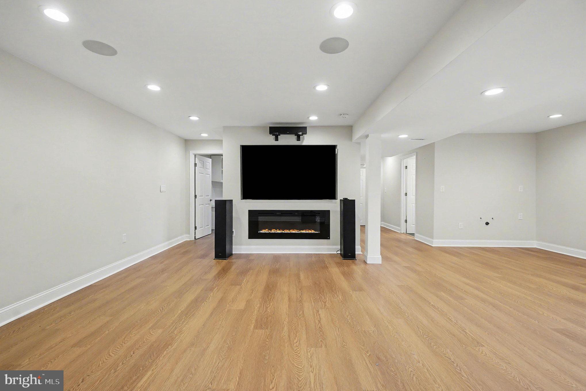 PLEASANT VIEW FARMS - Residential